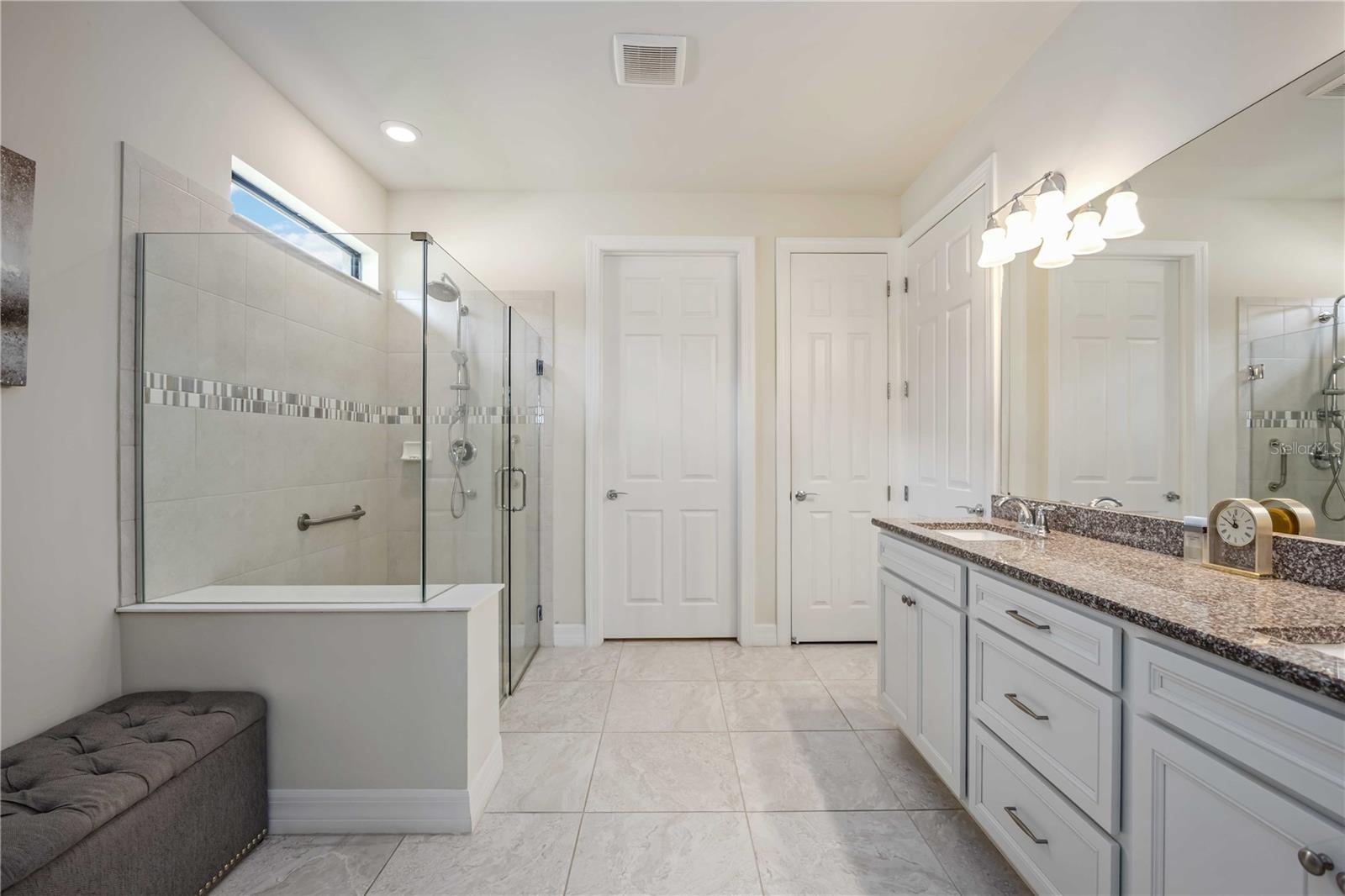 Image 19 of 67 For 13431 Calimento Street