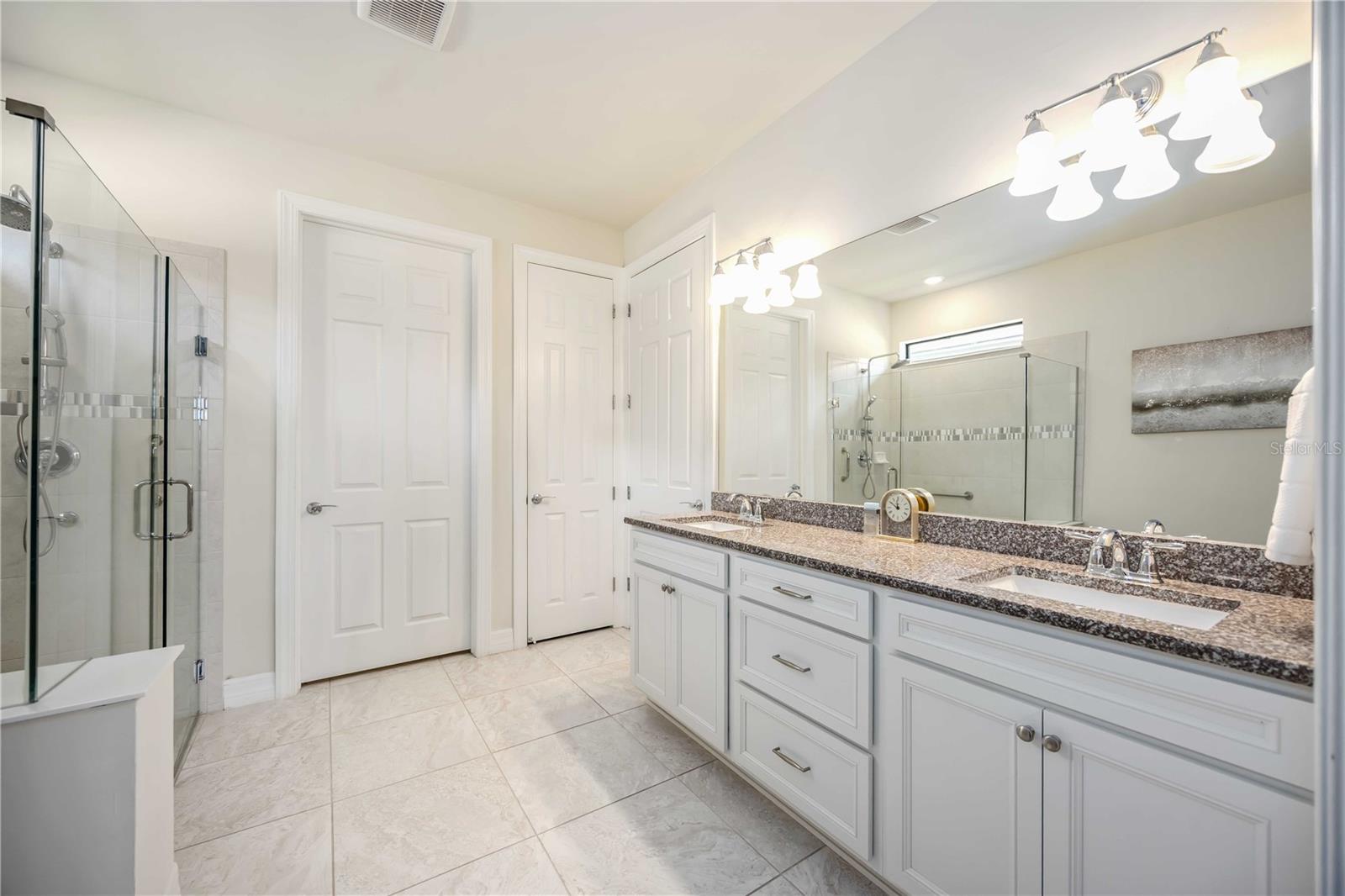 Image 20 of 67 For 13431 Calimento Street