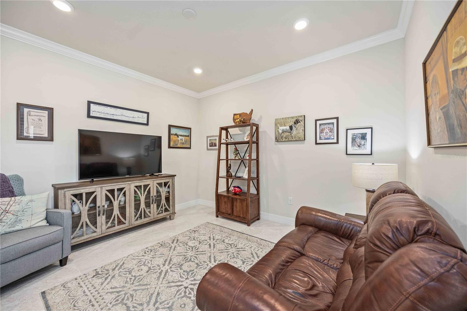 Image 22 of 67 For 13431 Calimento Street