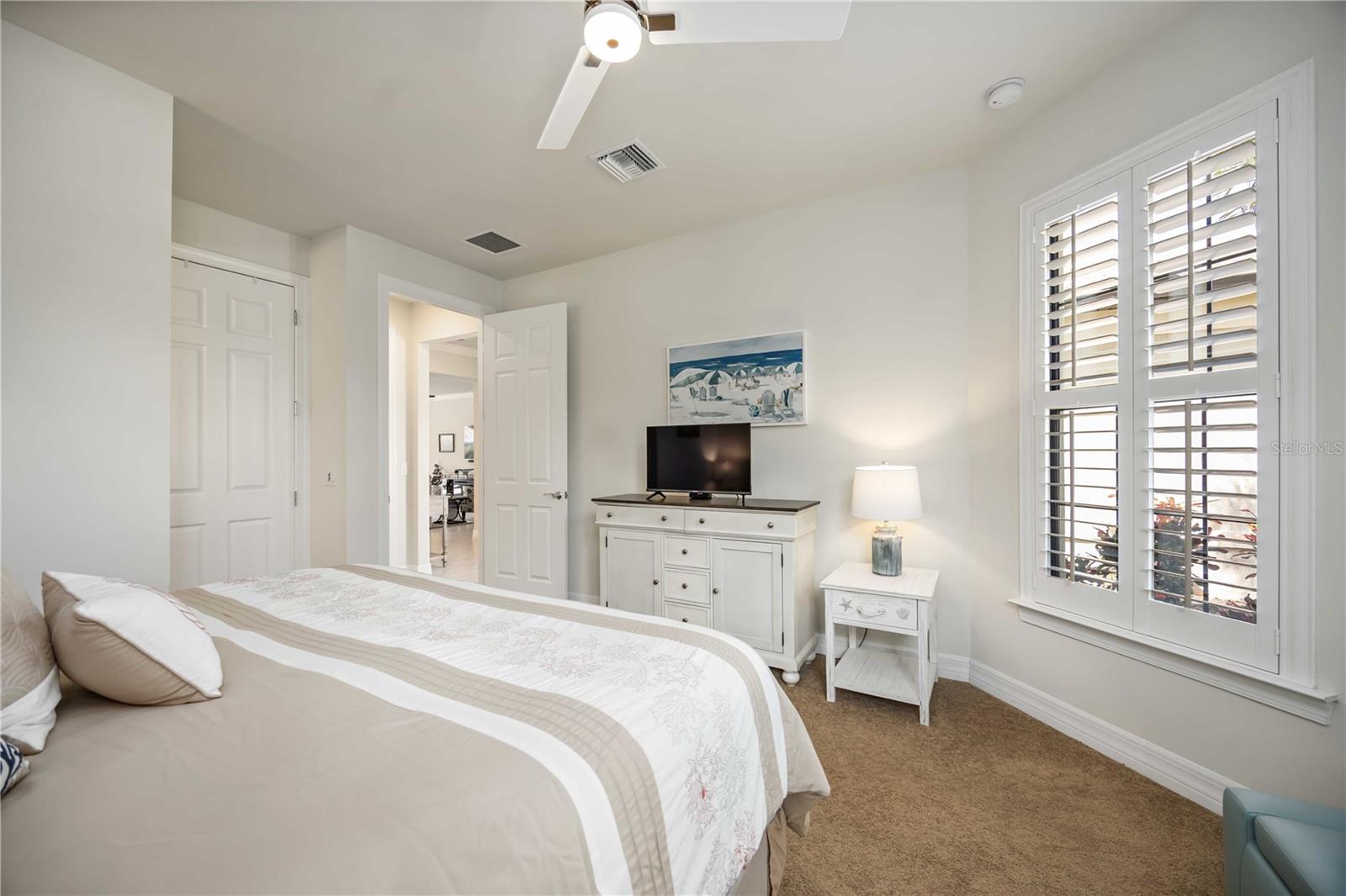 Image 25 of 67 For 13431 Calimento Street