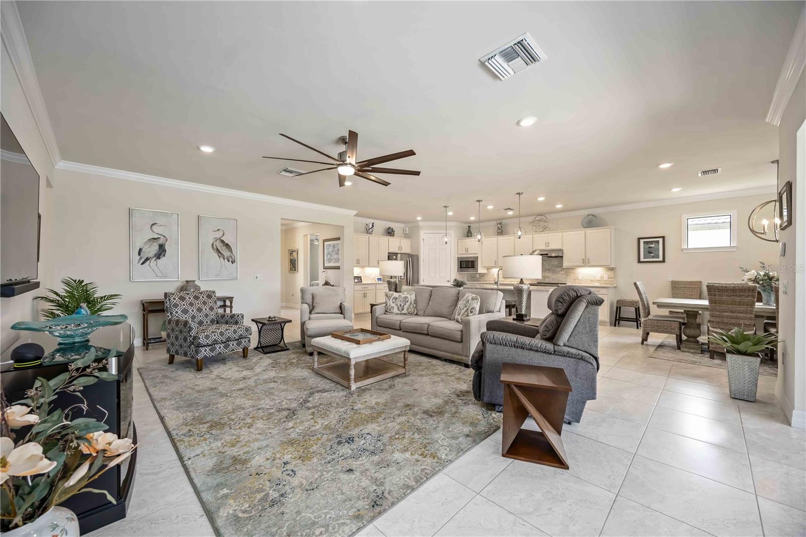 Image 7 of 67 For 13431 Calimento Street