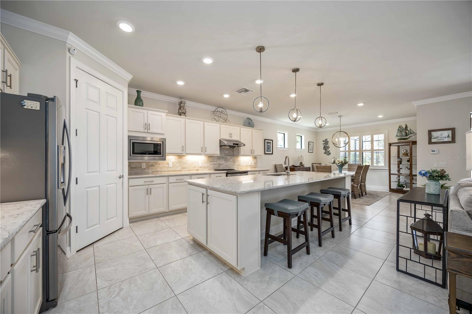 Image 8 of 67 For 13431 Calimento Street