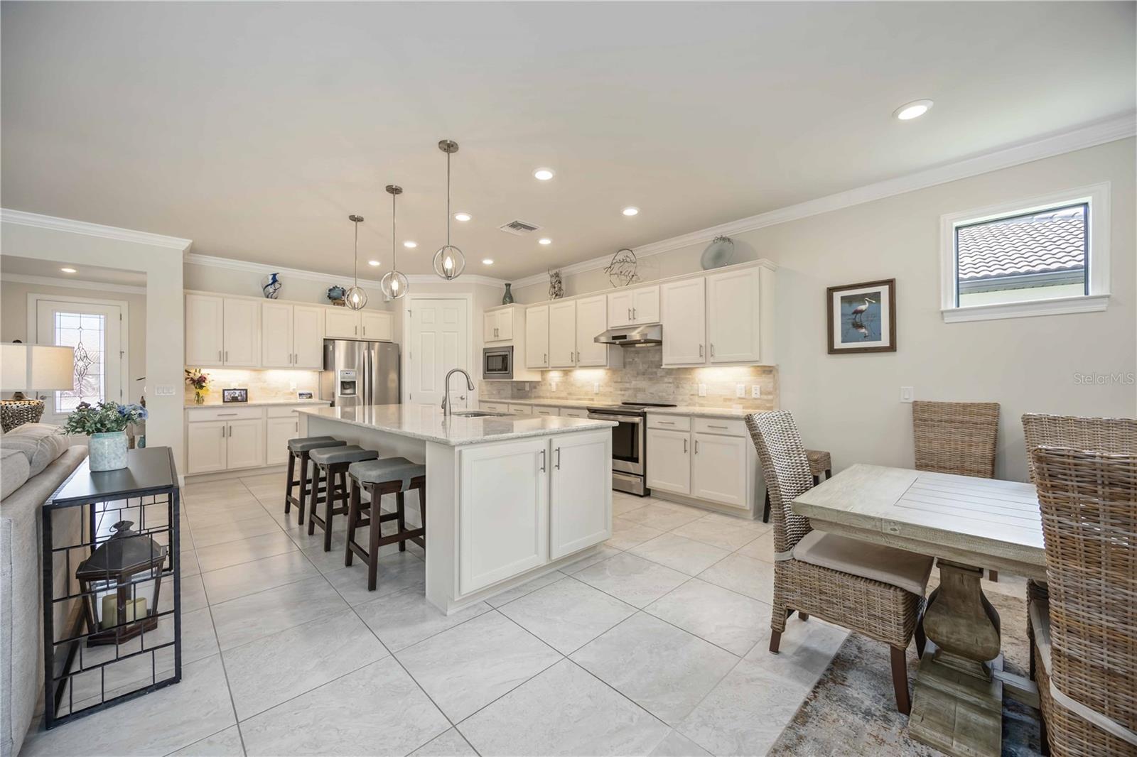 Image 9 of 67 For 13431 Calimento Street