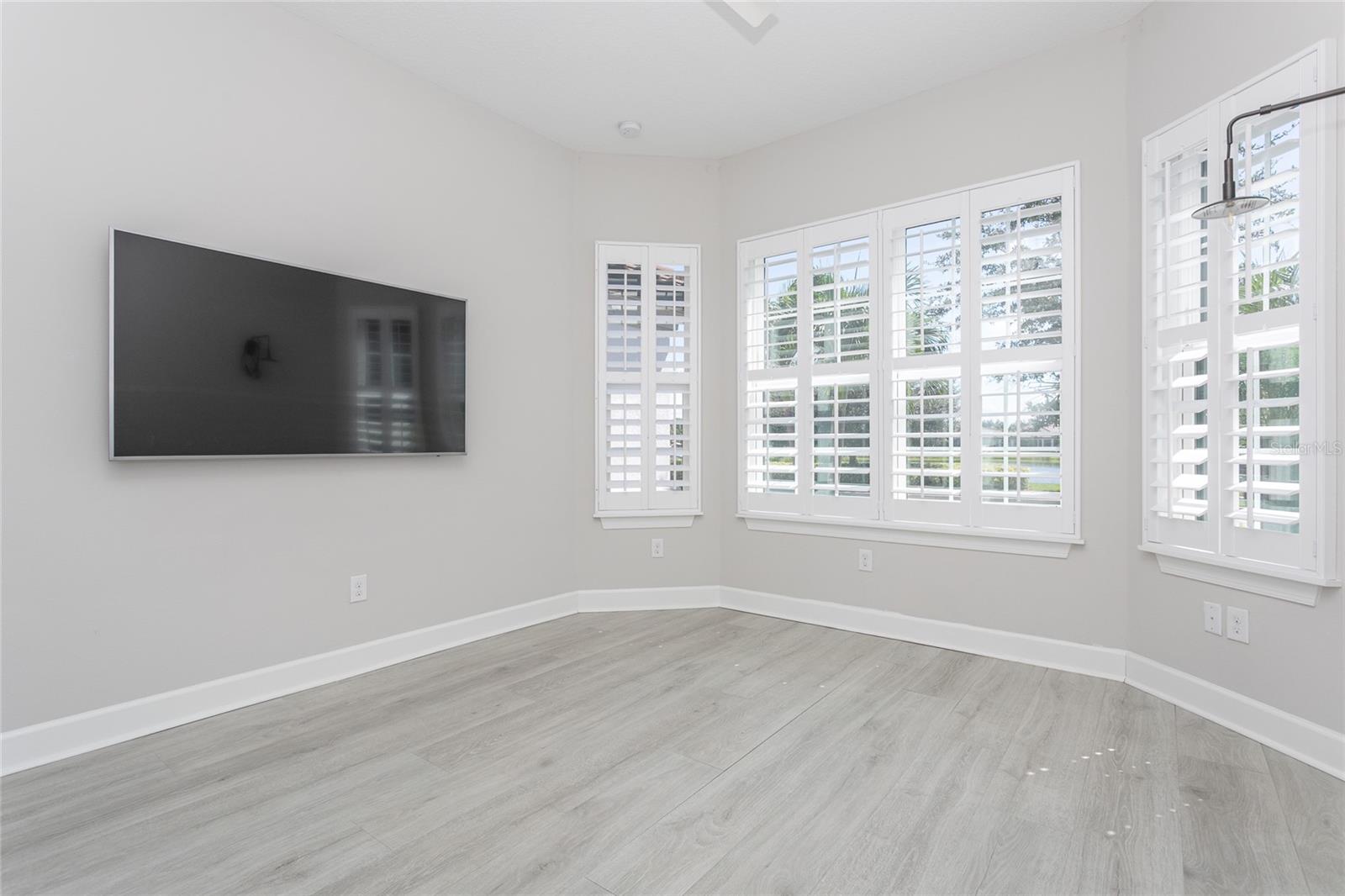 Image 25 of 92 For 15173 Vivaldi Drive