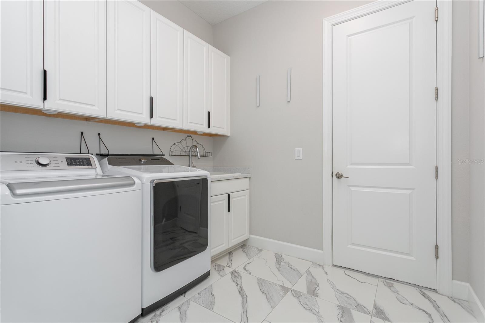 Image 30 of 92 For 15173 Vivaldi Drive