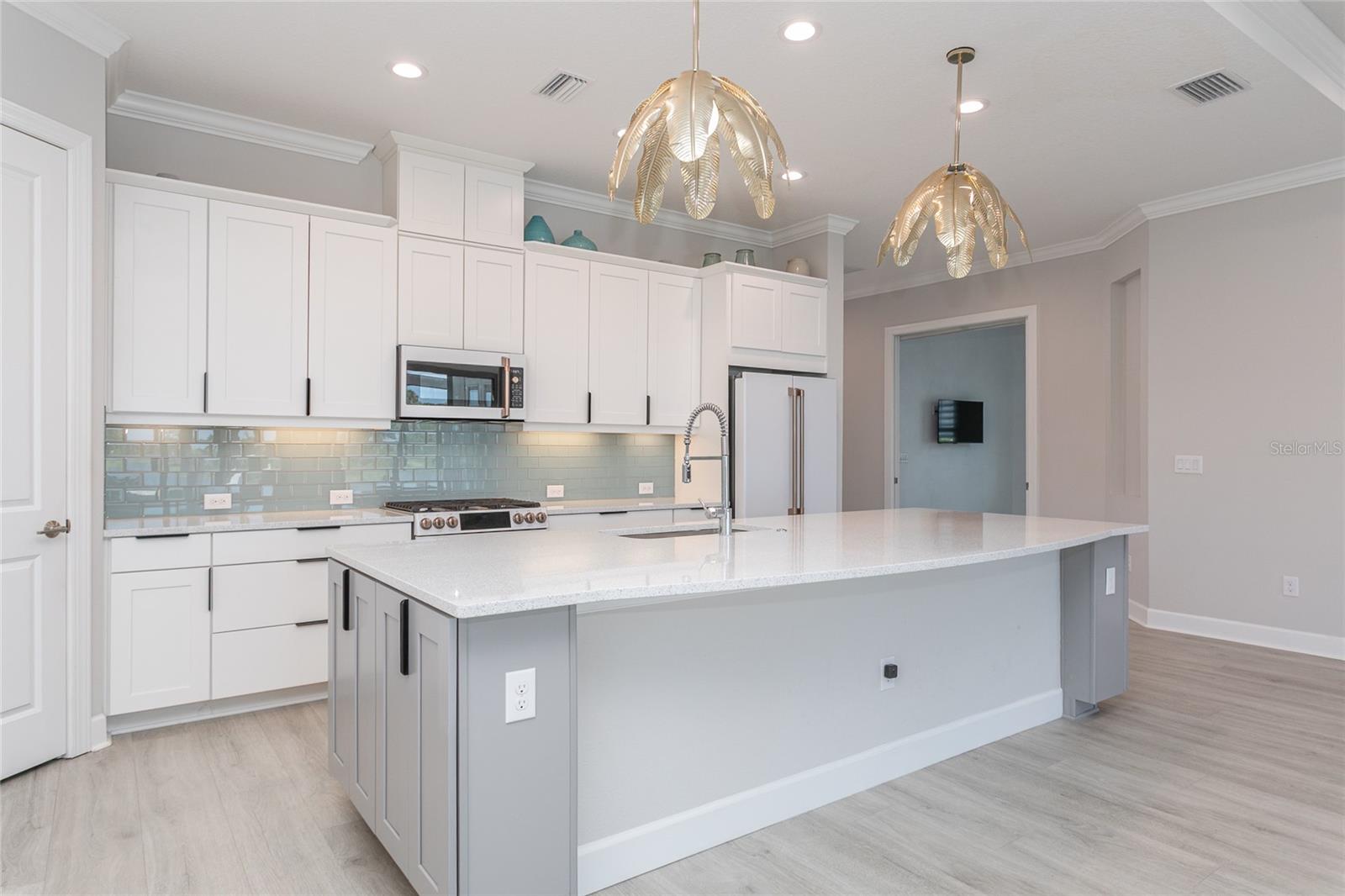 Image 5 of 92 For 15173 Vivaldi Drive