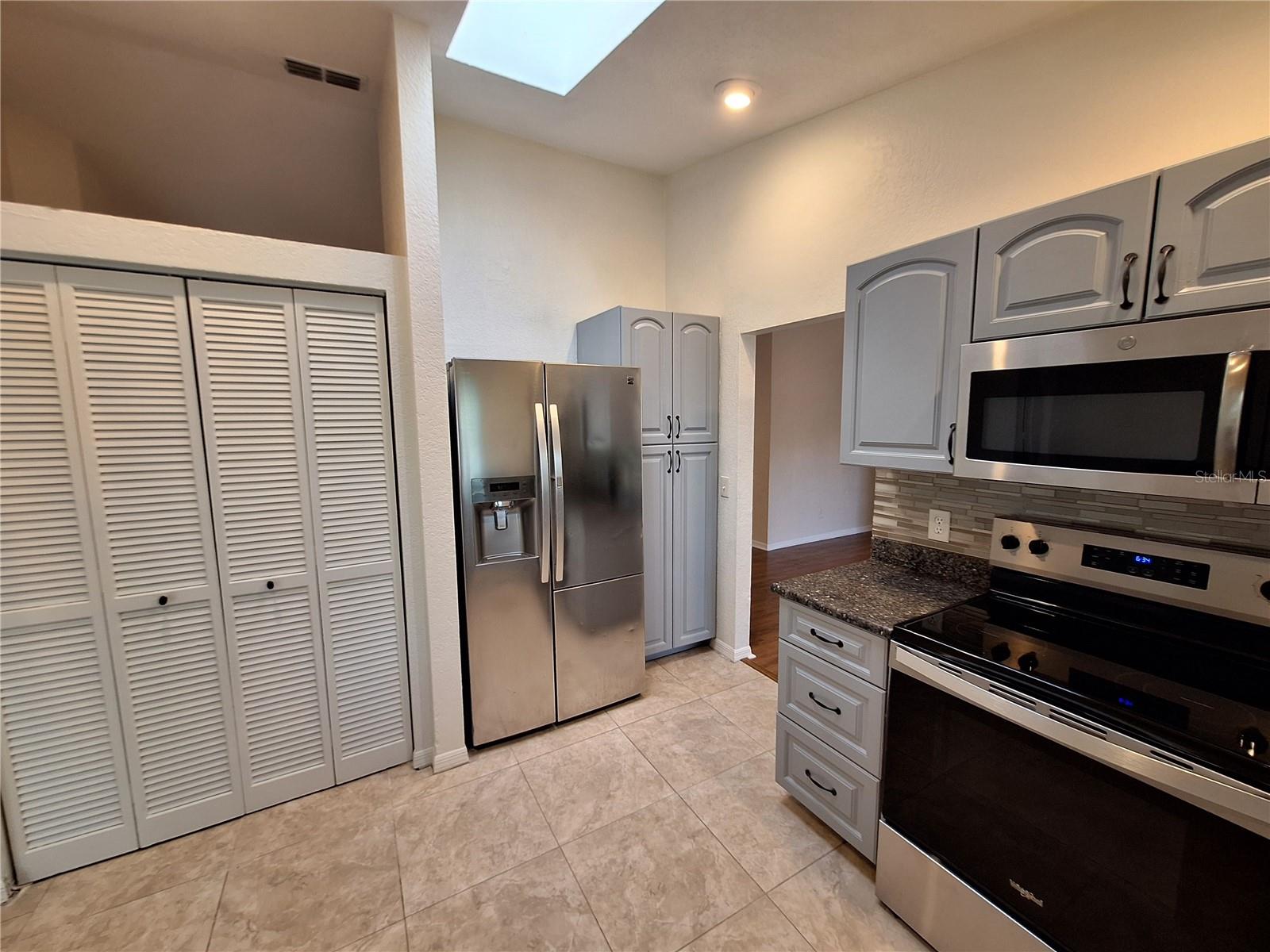 Image 11 of 41 For 259 Franca Street