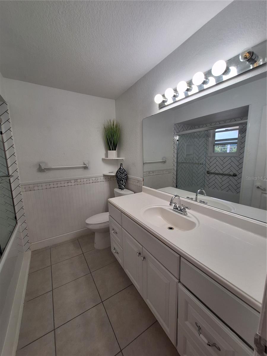 Image 22 of 41 For 259 Franca Street