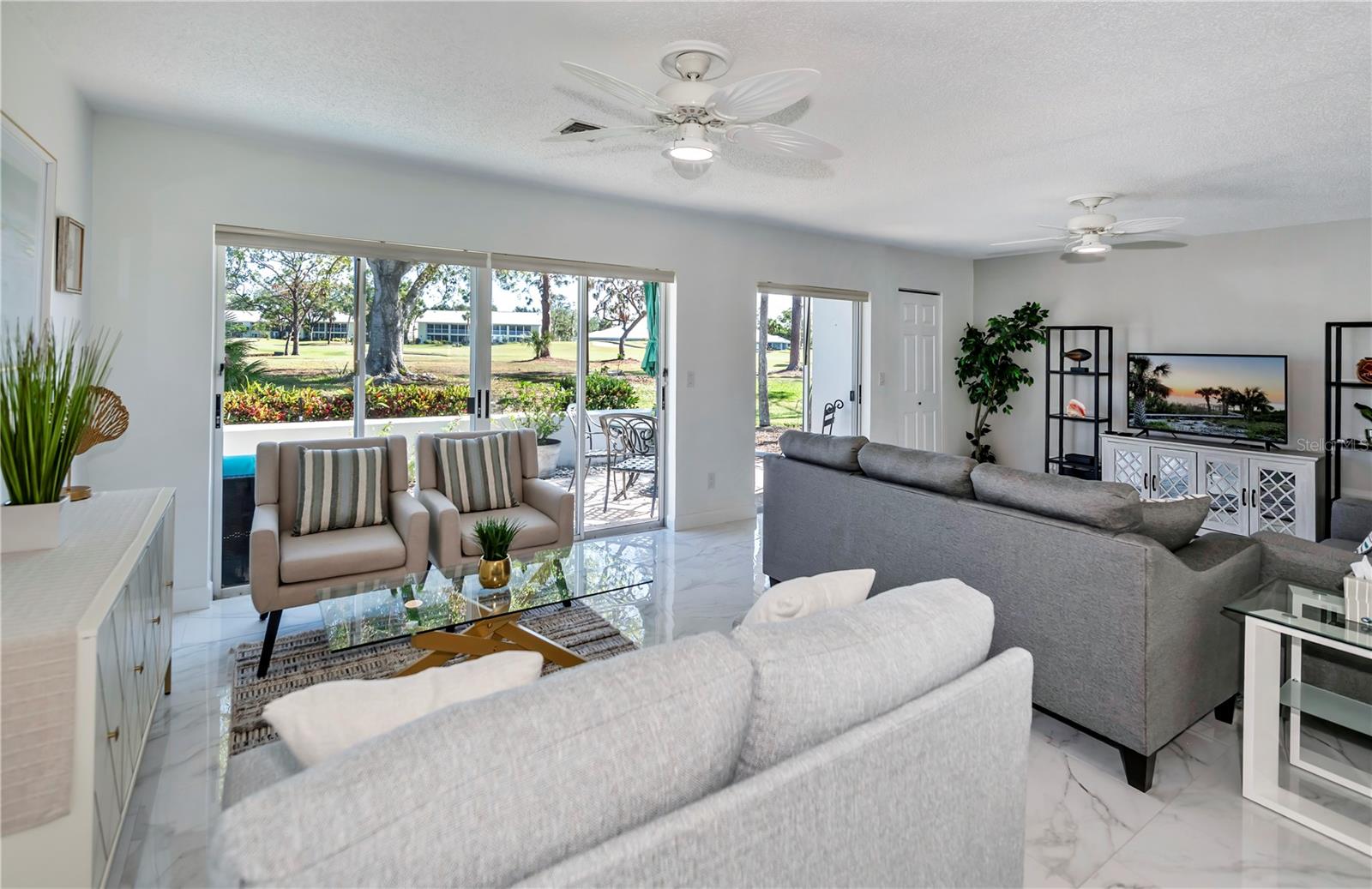 Image 13 of 59 For 262 Cerromar Way S 53