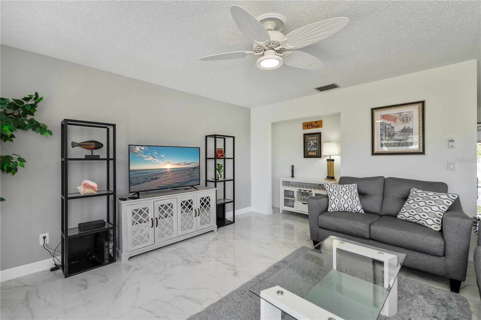 Image 16 of 59 For 262 Cerromar Way S 53