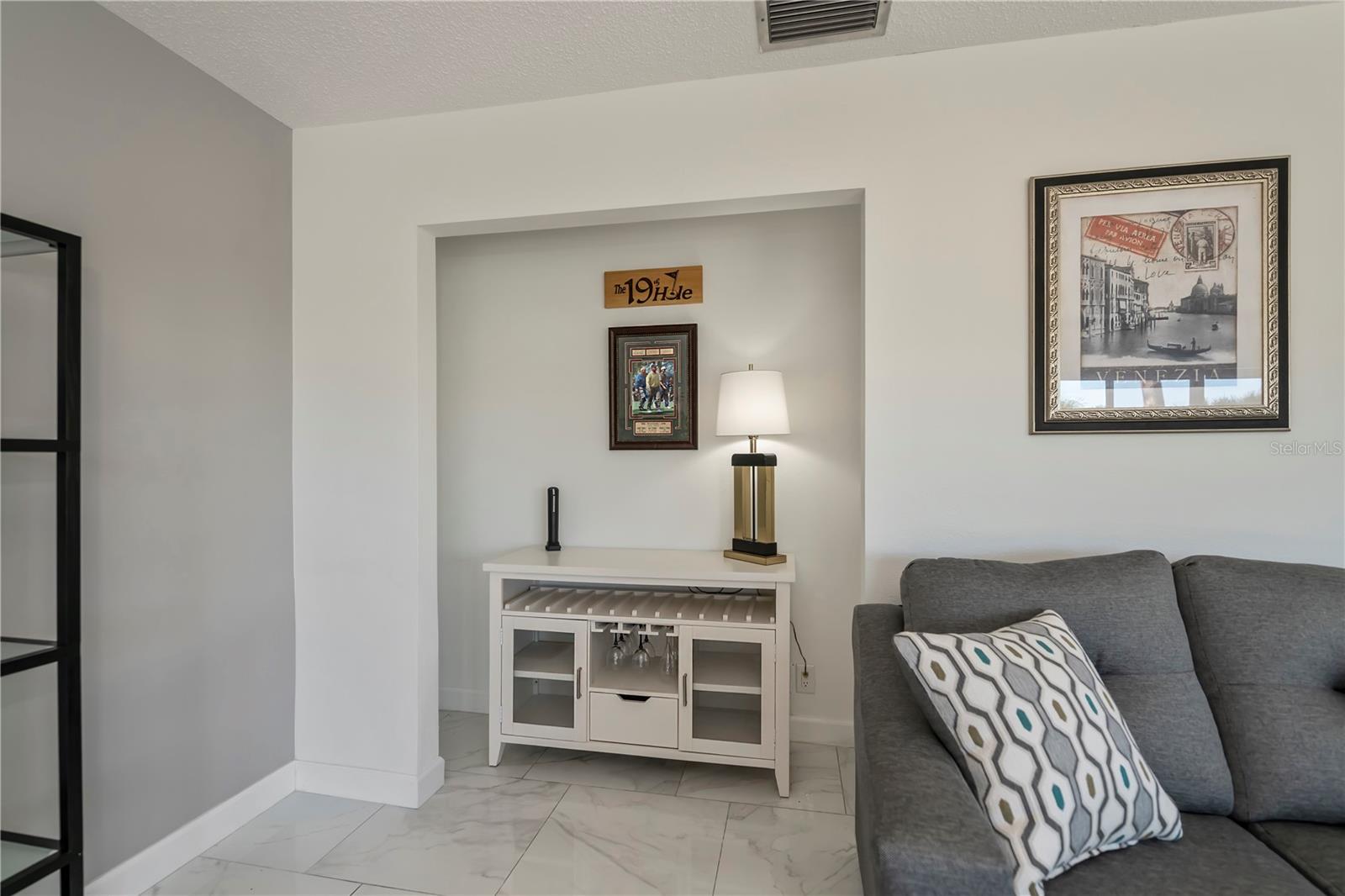Image 17 of 59 For 262 Cerromar Way S 53
