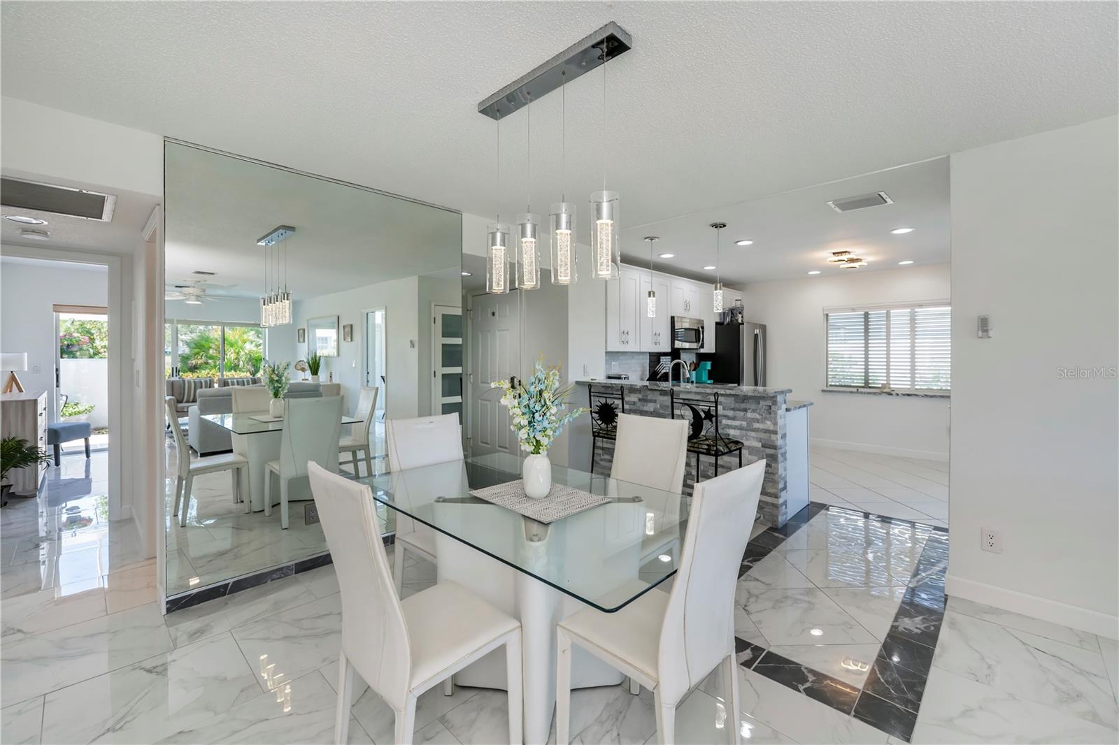 Image 20 of 59 For 262 Cerromar Way S 53