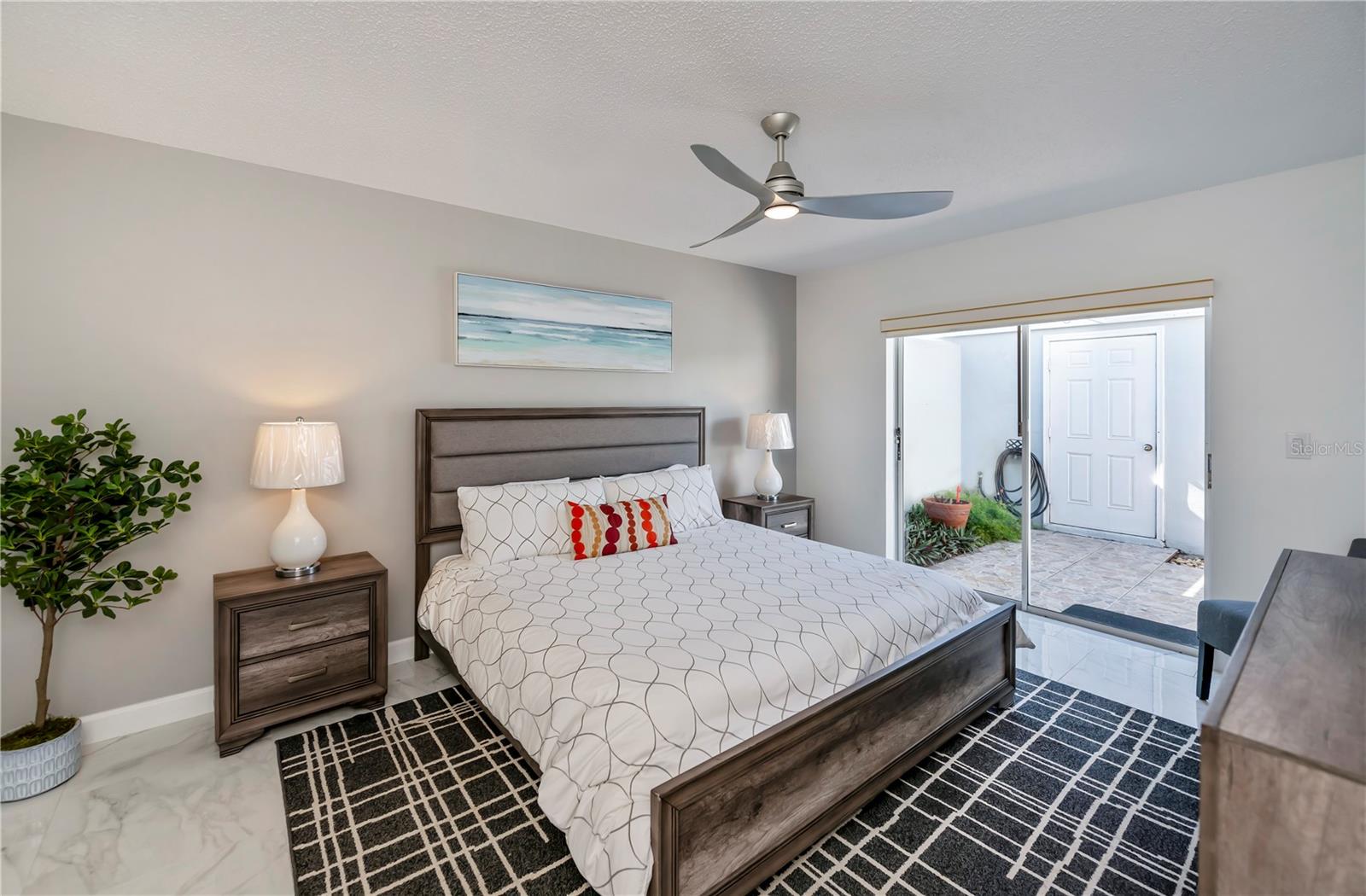 Image 29 of 59 For 262 Cerromar Way S 53