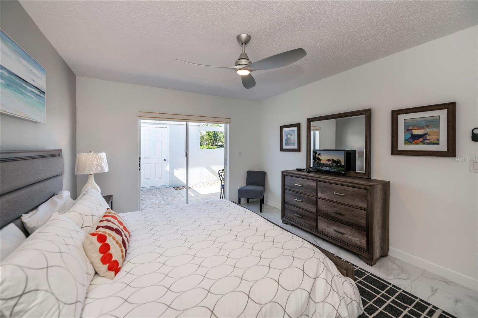 Image 30 of 59 For 262 Cerromar Way S 53