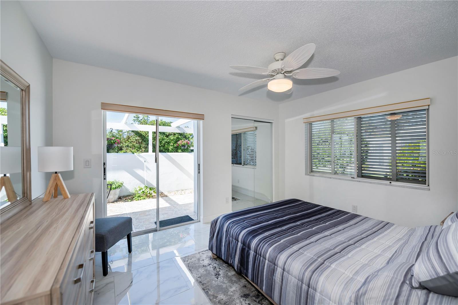 Image 40 of 59 For 262 Cerromar Way S 53