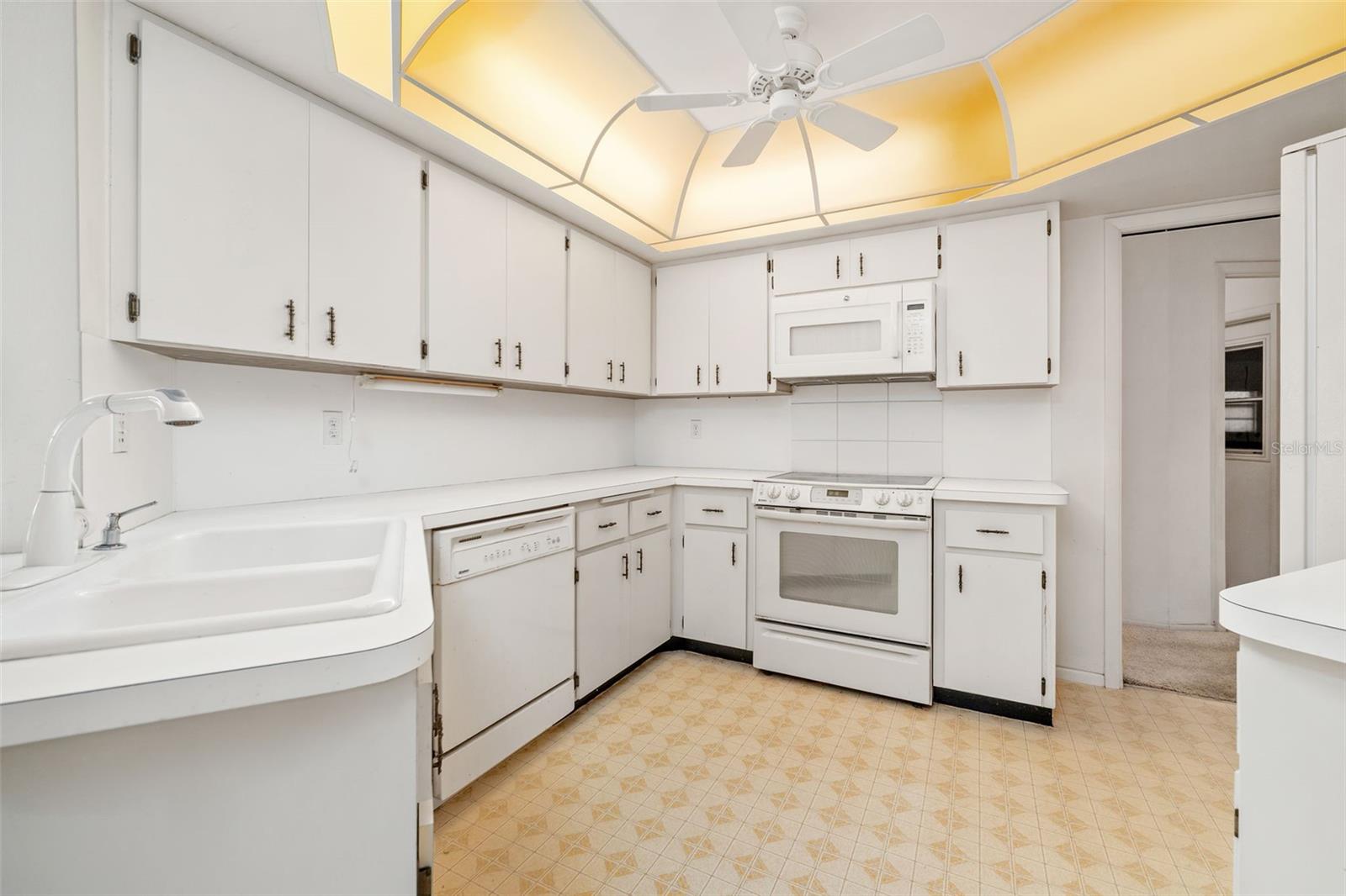 Image 9 of 69 For 3640 Aster Drive