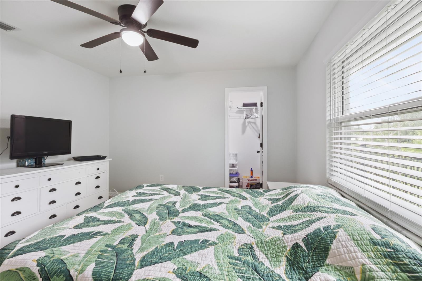 Image 20 of 43 For 27401 Voyageur Drive