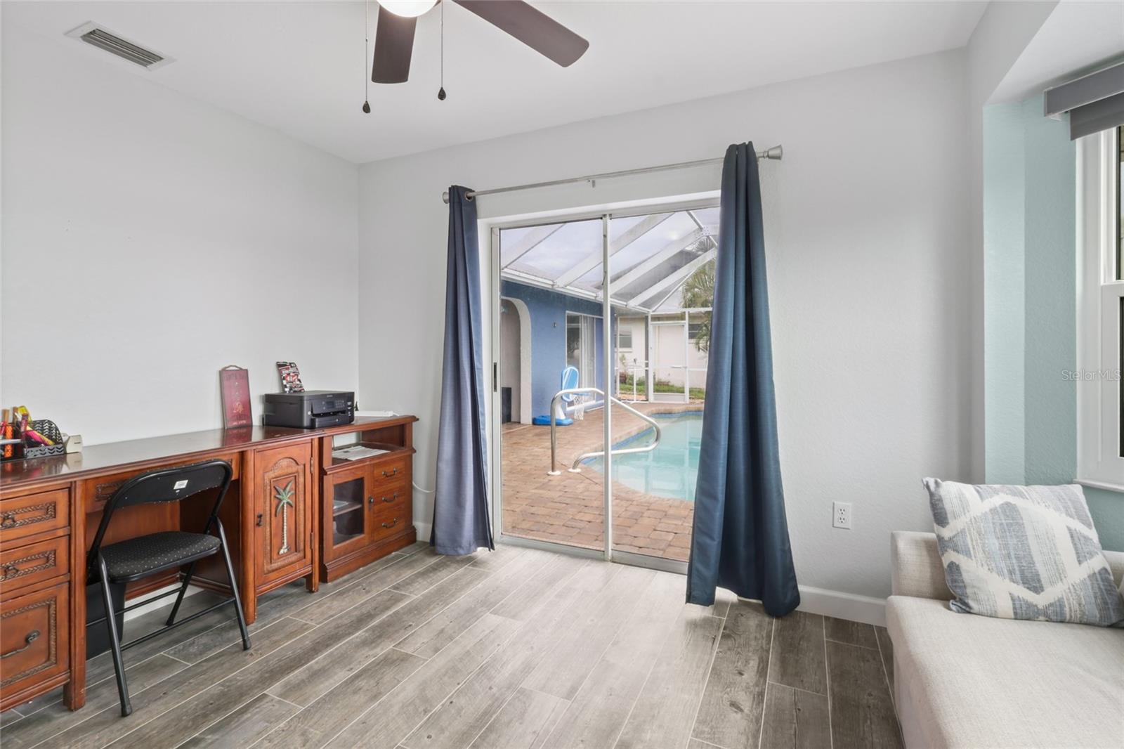 Image 24 of 43 For 27401 Voyageur Drive