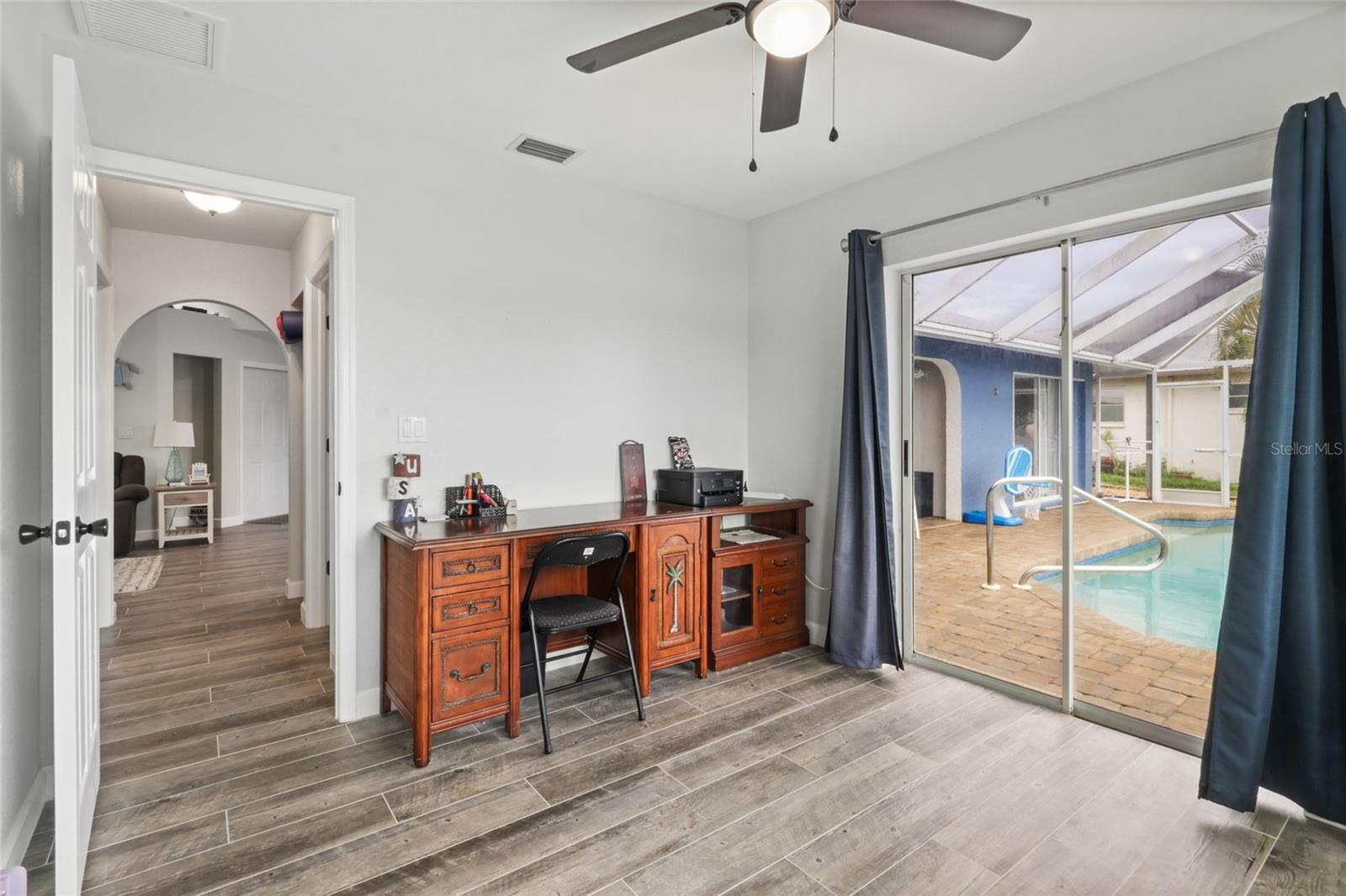 Image 25 of 43 For 27401 Voyageur Drive