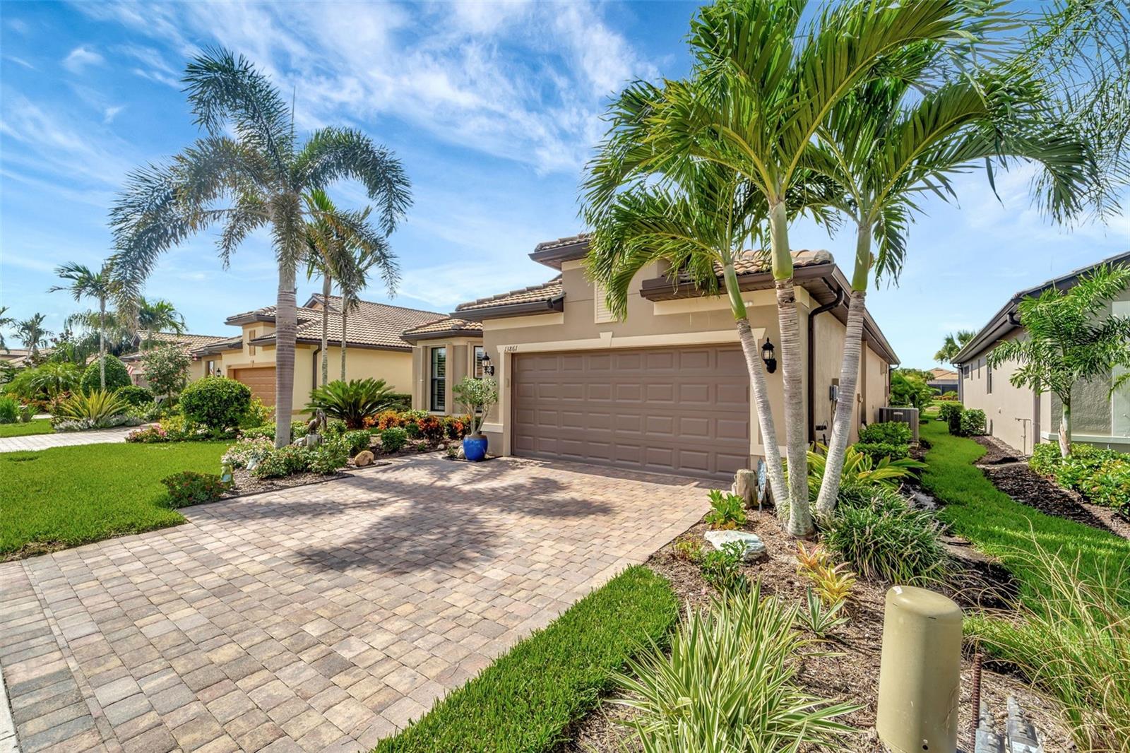 Image 3 of 57 For 13861 Karina Street