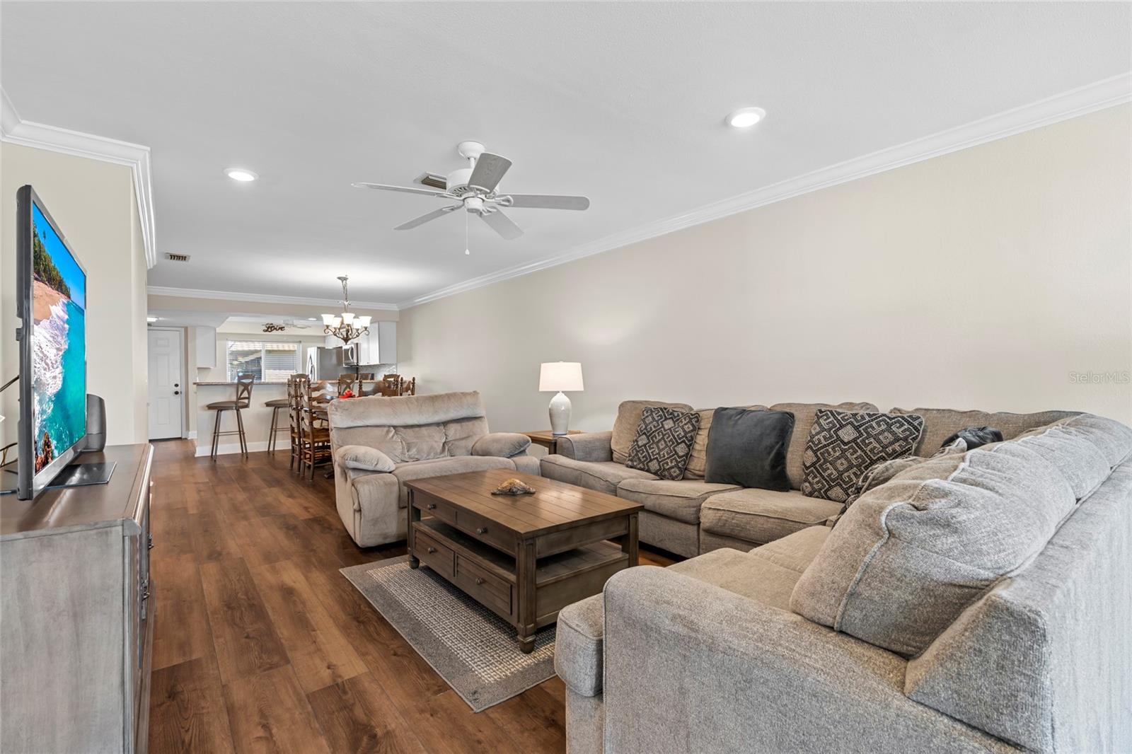 Image 15 of 61 For 19029 Us Highway 19 N Apt #33a