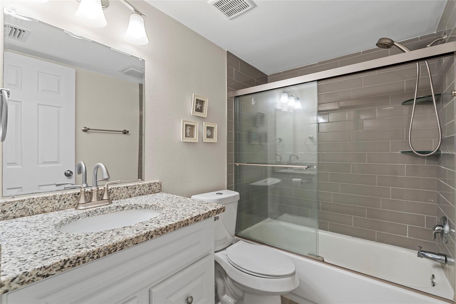 Image 27 of 61 For 19029 Us Highway 19 N Apt #33a