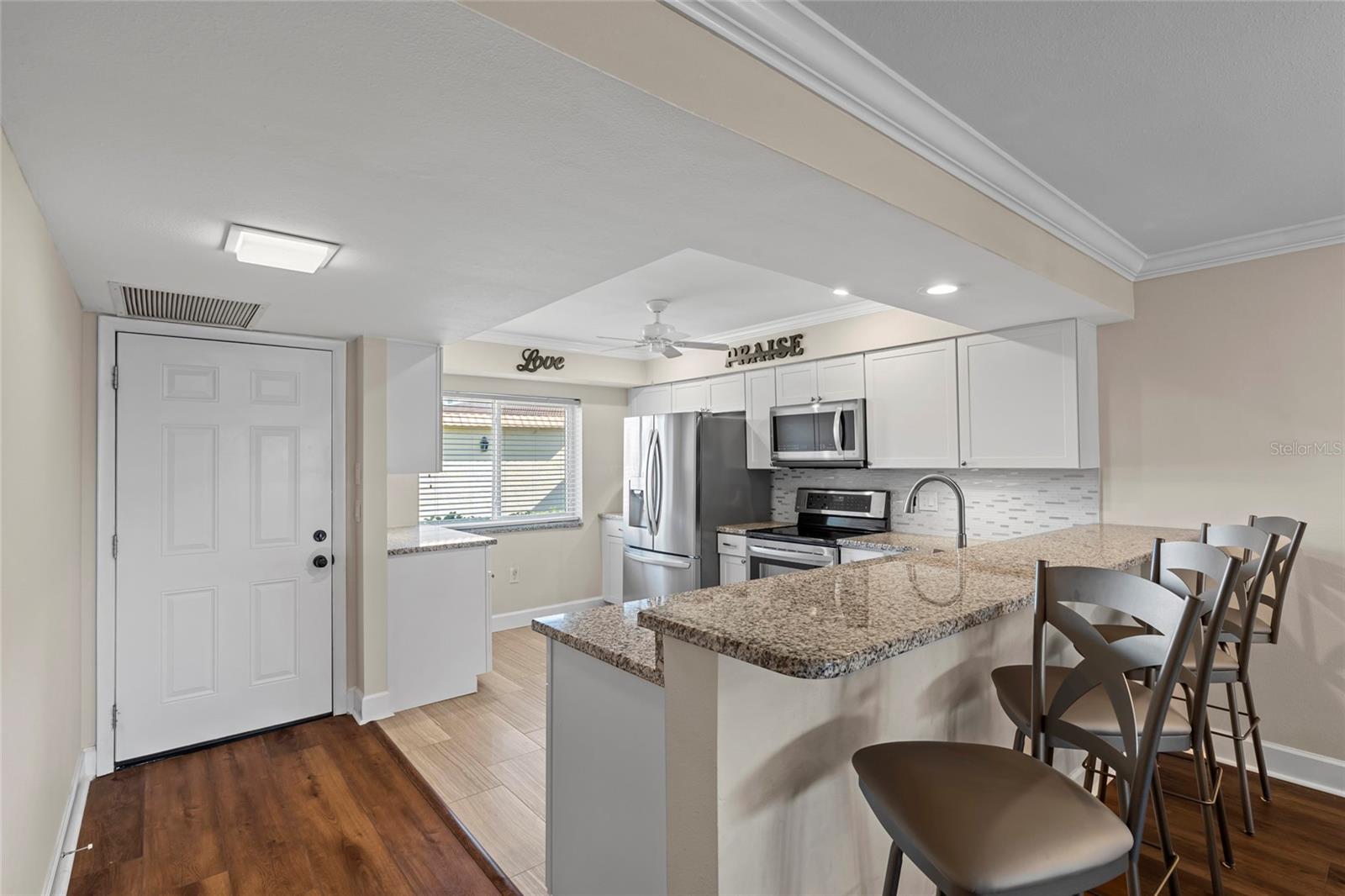 Image 7 of 61 For 19029 Us Highway 19 N Apt #33a