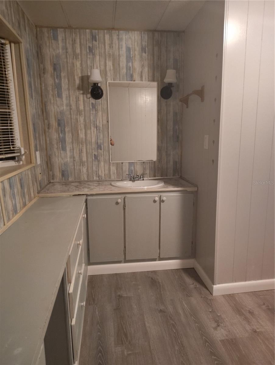 Image 28 of 35 For 6810 Alani Court