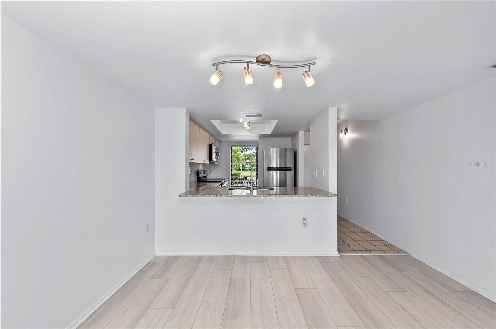 Image 11 of 33 For 3029 Taywood Meadows 9