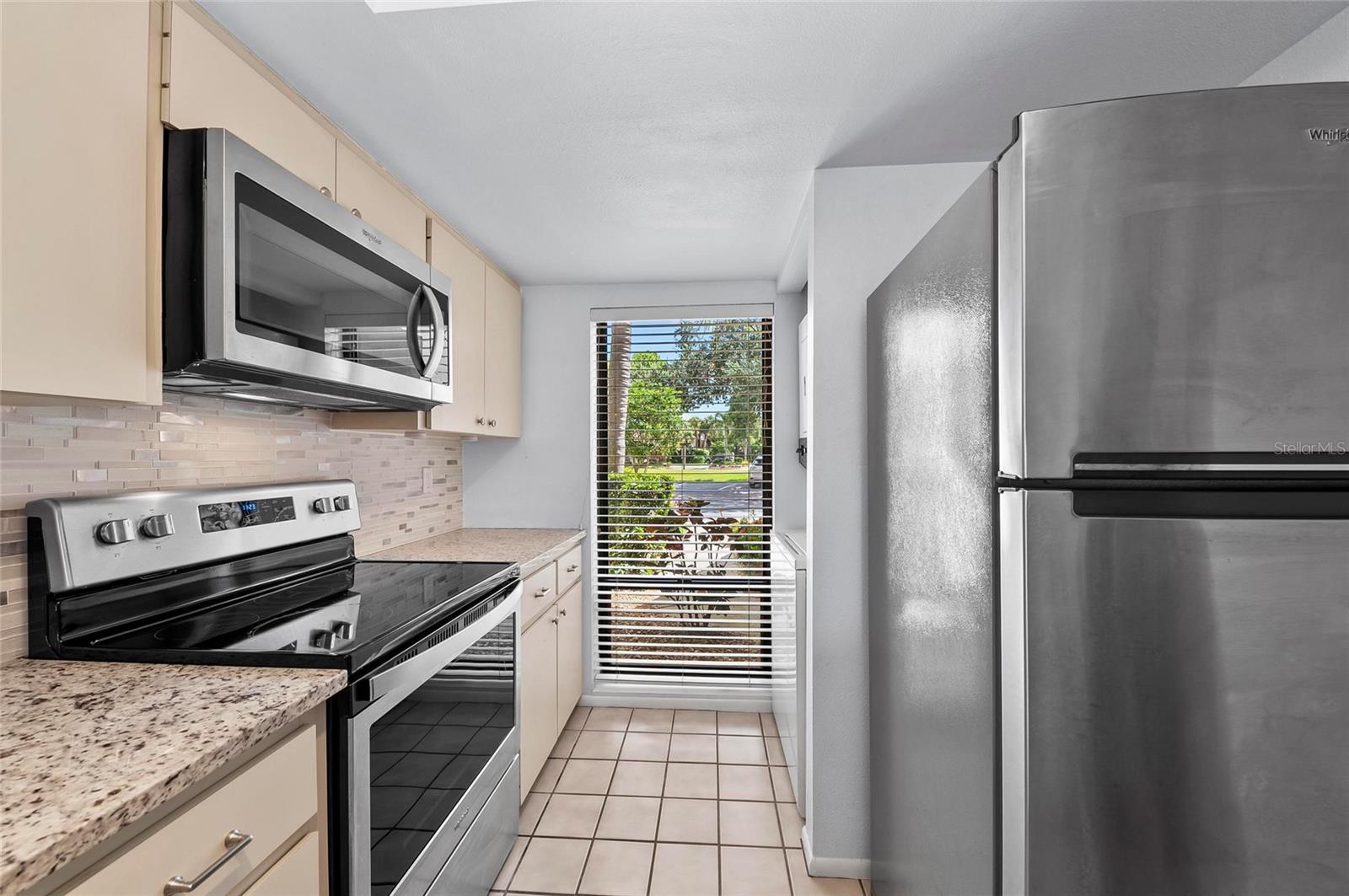 Image 14 of 33 For 3029 Taywood Meadows 9