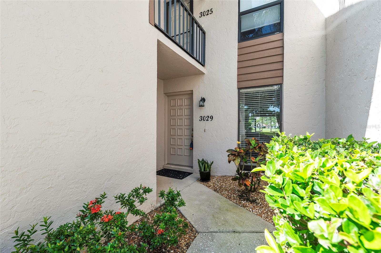 Image 3 of 33 For 3029 Taywood Meadows 9