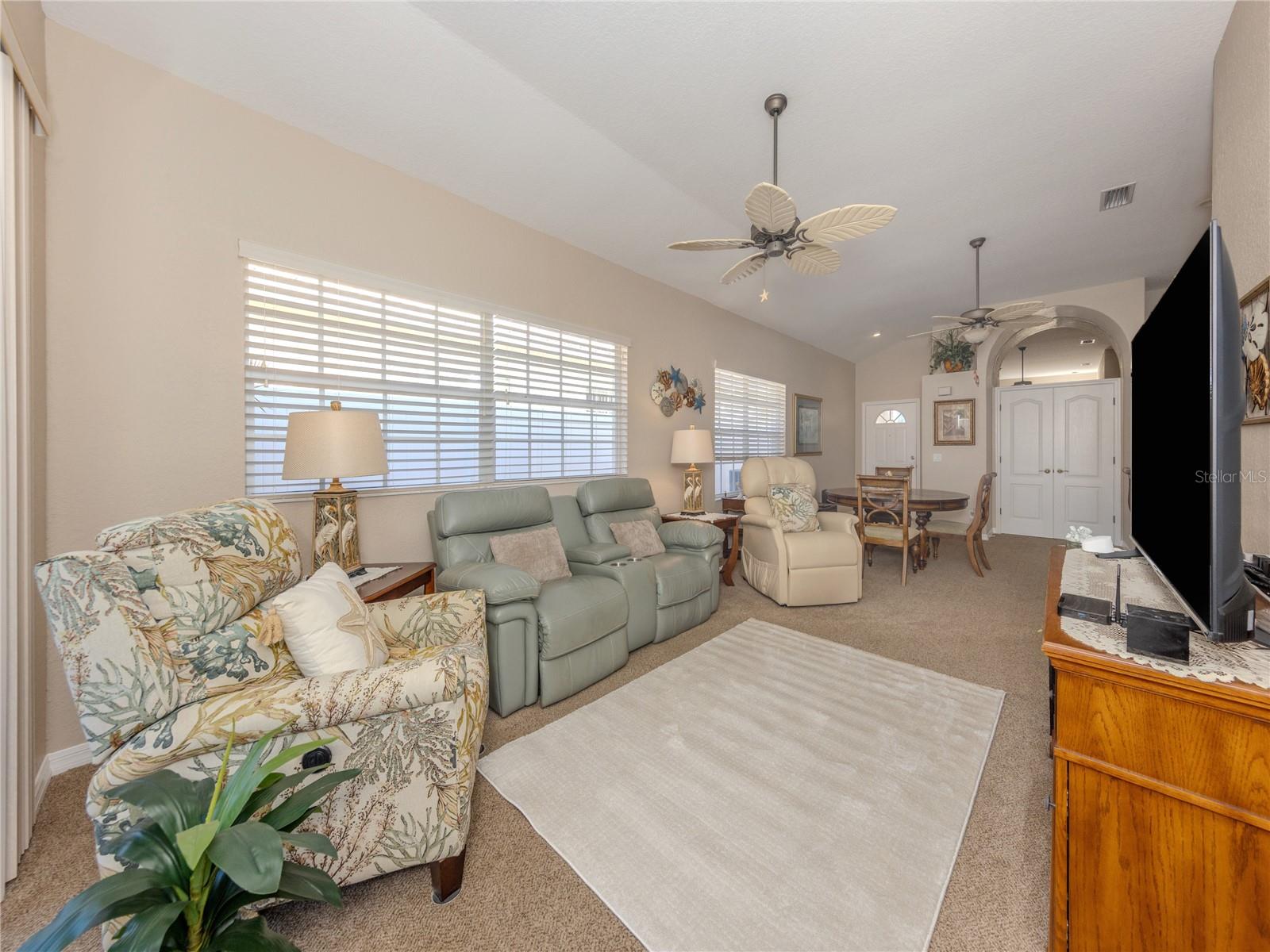 Image 11 of 47 For 1204 Berkshire Circle