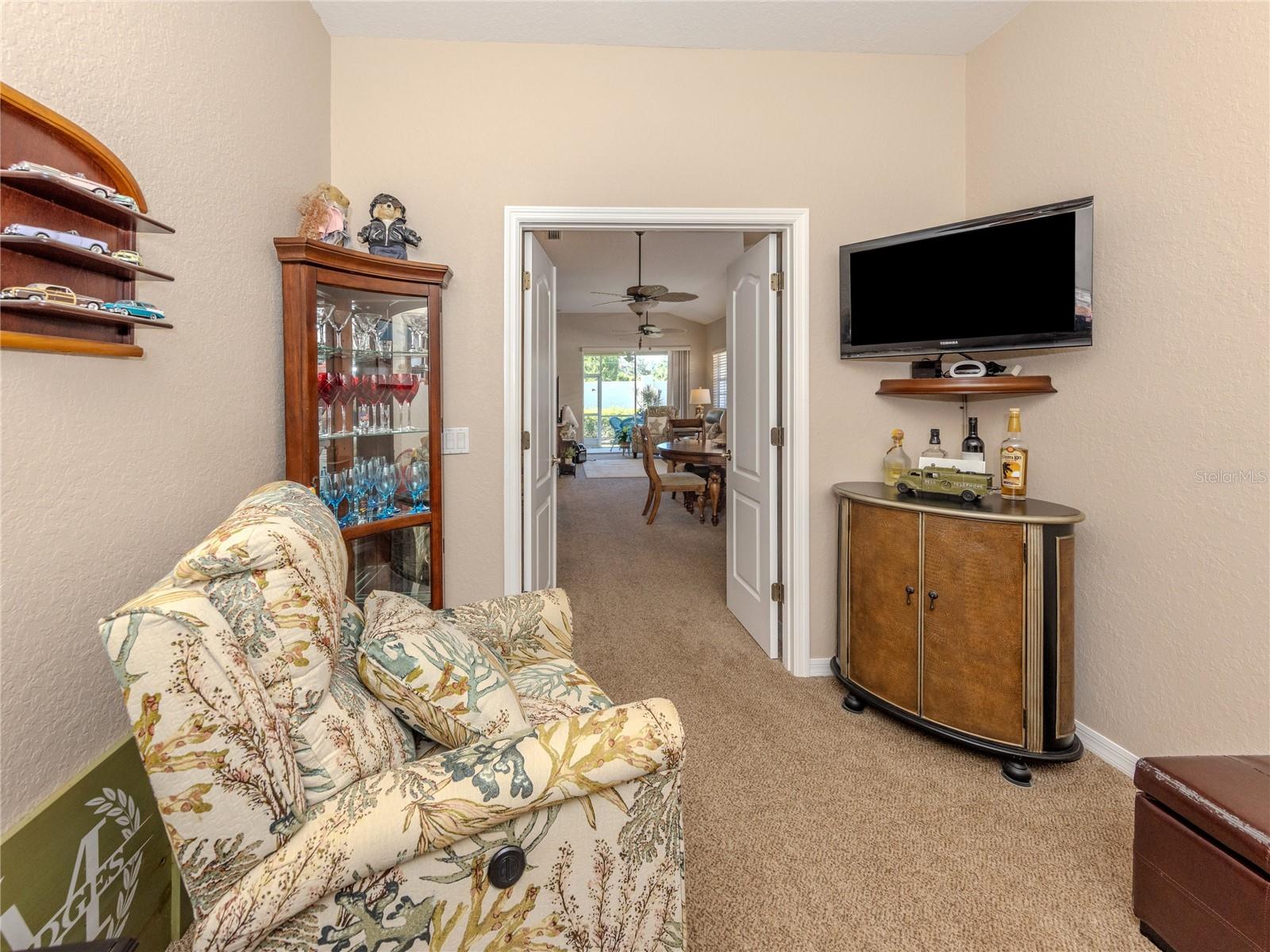Image 17 of 47 For 1204 Berkshire Circle