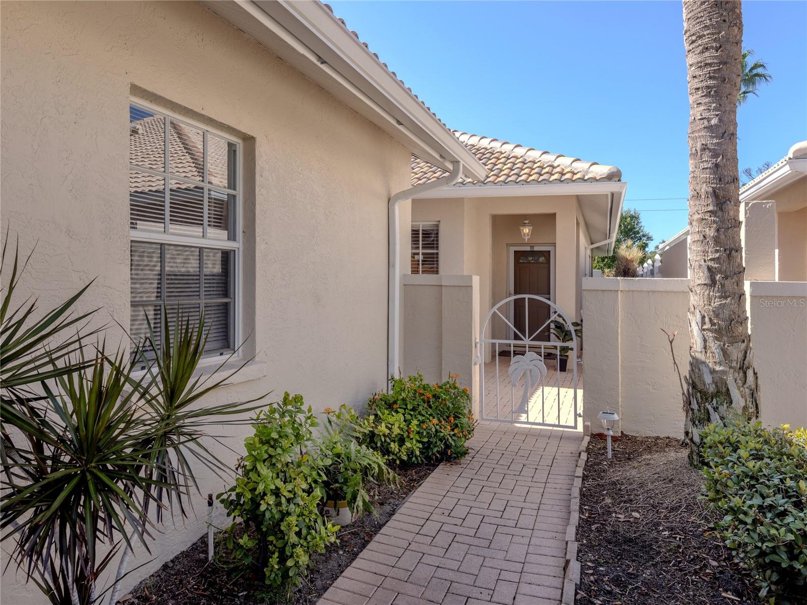 Image 4 of 47 For 1204 Berkshire Circle