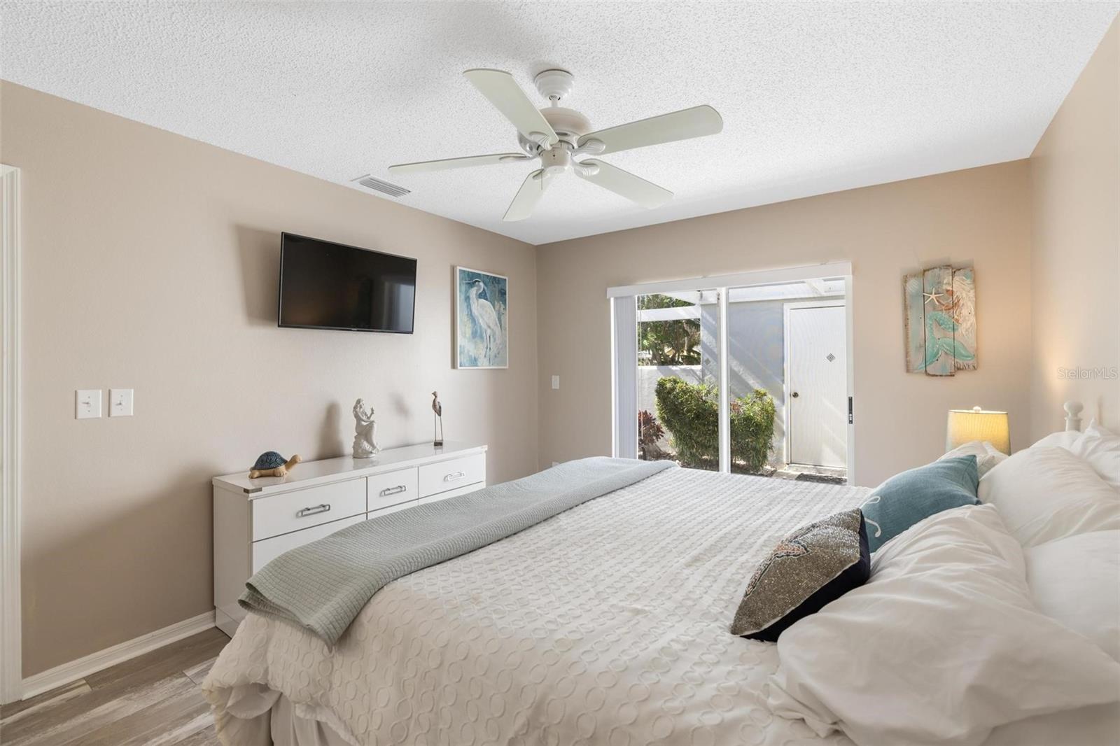 Image 17 of 31 For 276 Cerromar Way S 60