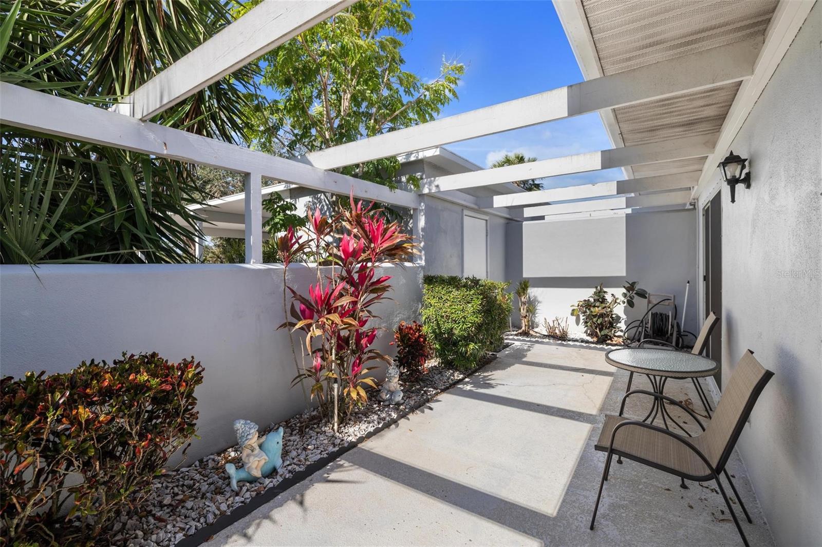 Image 3 of 31 For 276 Cerromar Way S 60