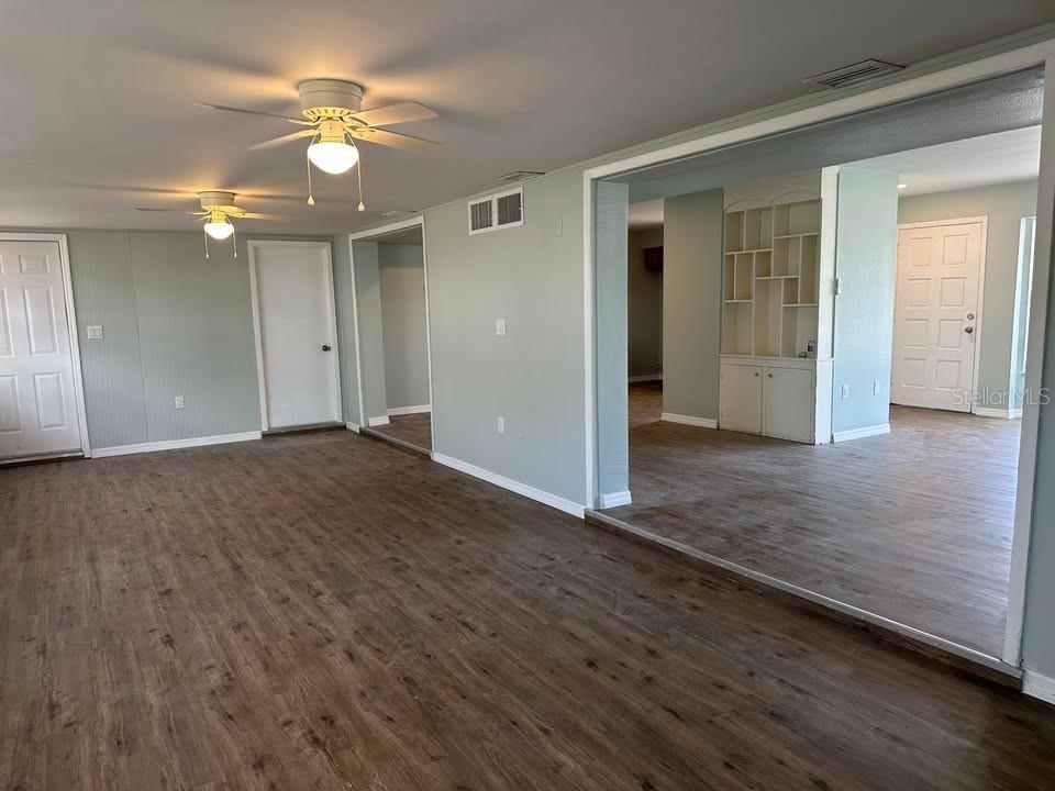 Image 3 of 15 For 251 Shamrock Boulevard