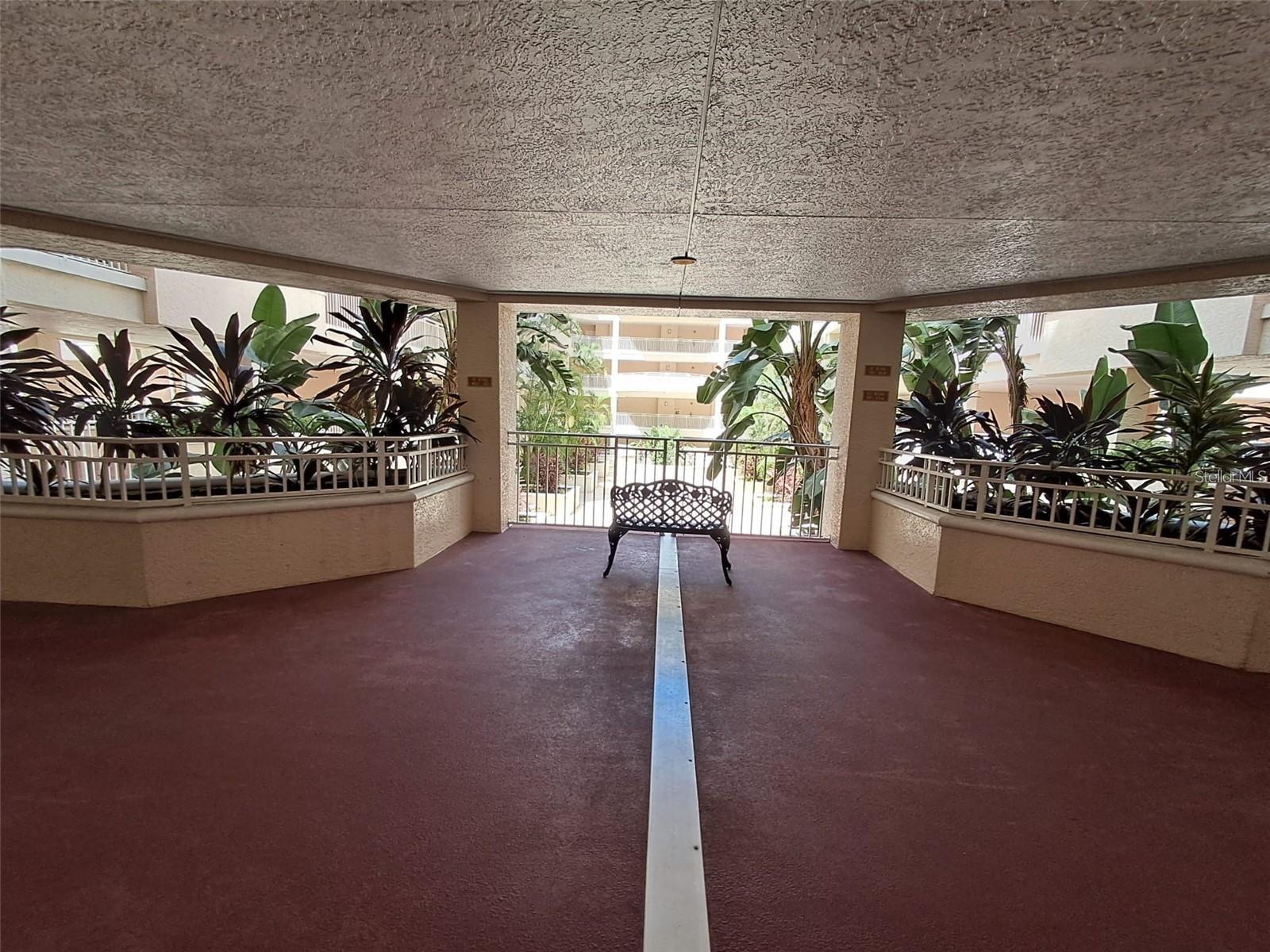 Image 33 of 39 For 3730 Cadbury Circle 400