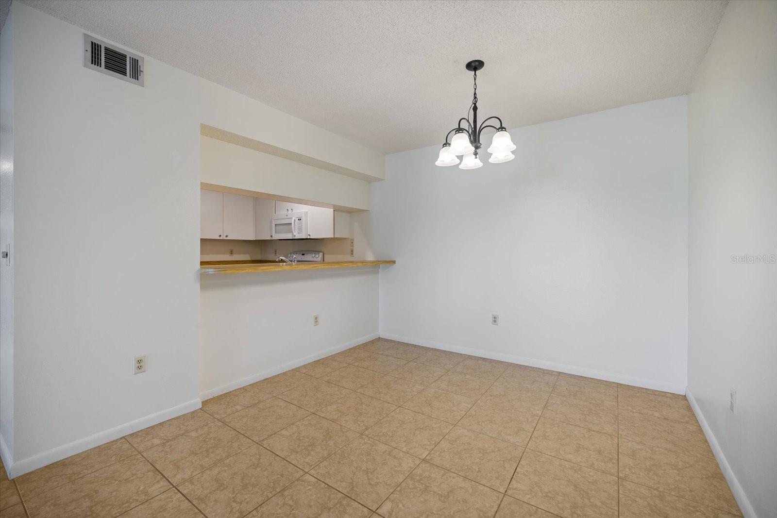 Image 11 of 22 For 638 Bird Bay Drive E 212