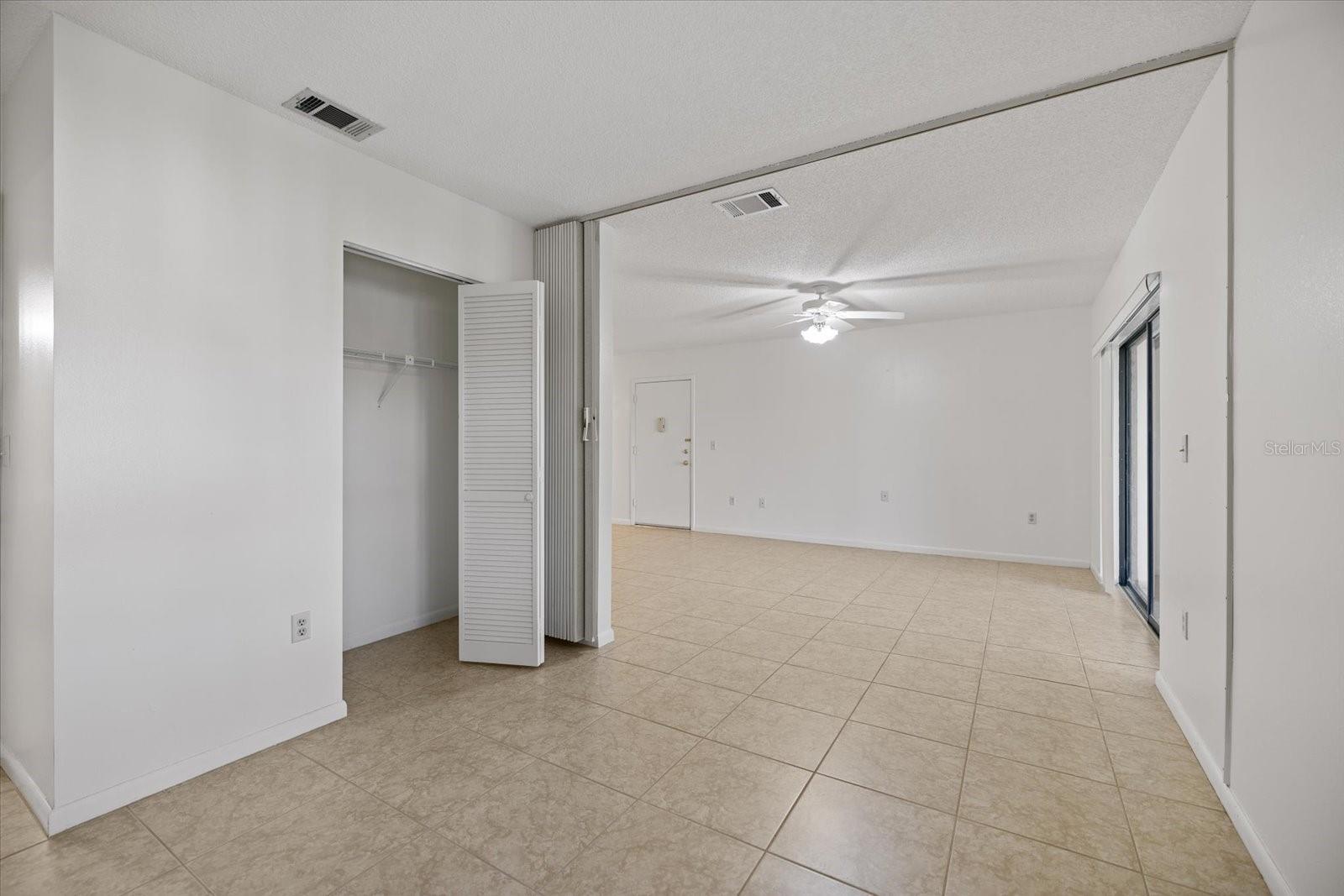 Image 16 of 22 For 638 Bird Bay Drive E 212