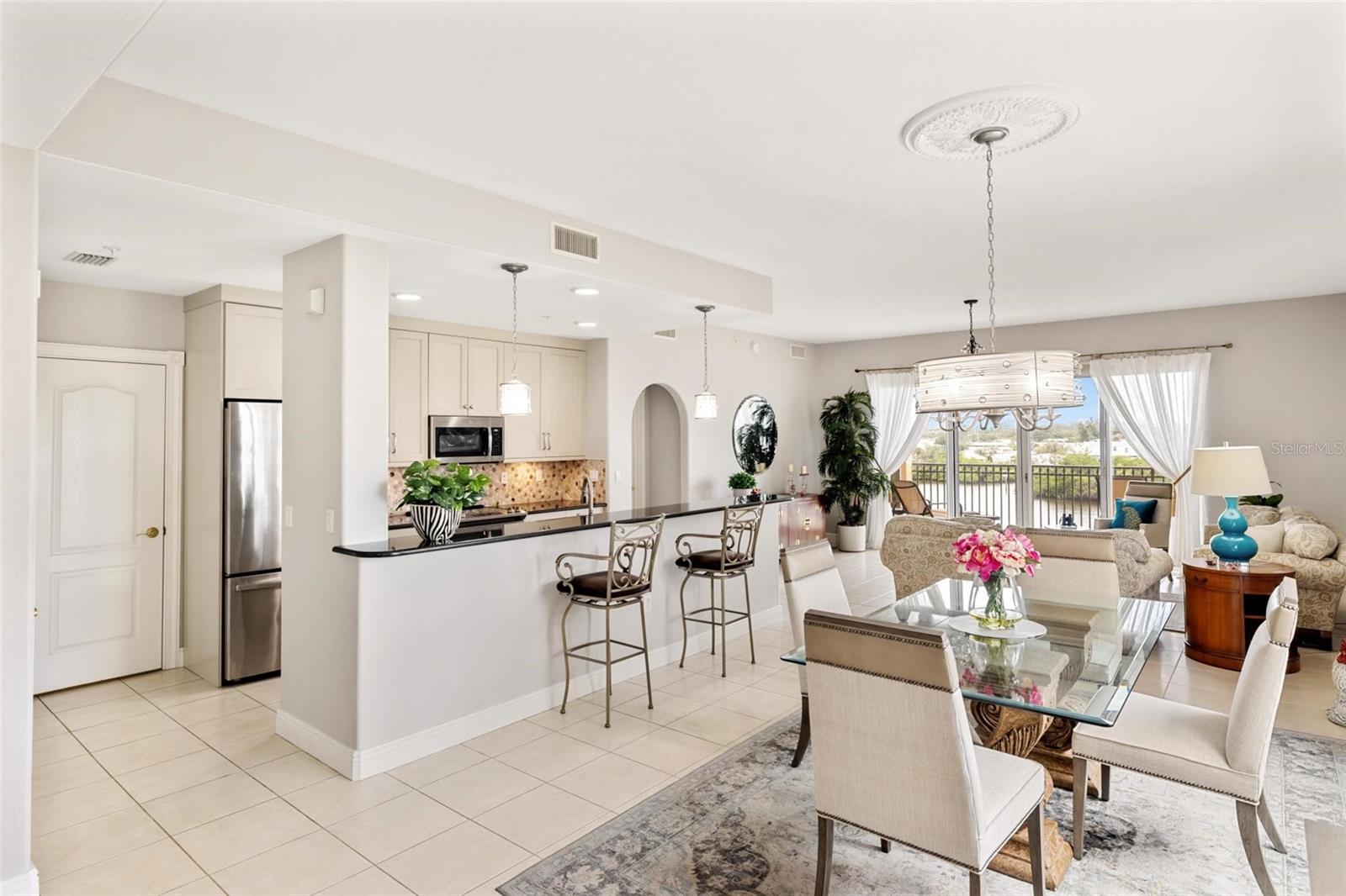 Image 11 of 64 For 147 Tampa Avenue E 304