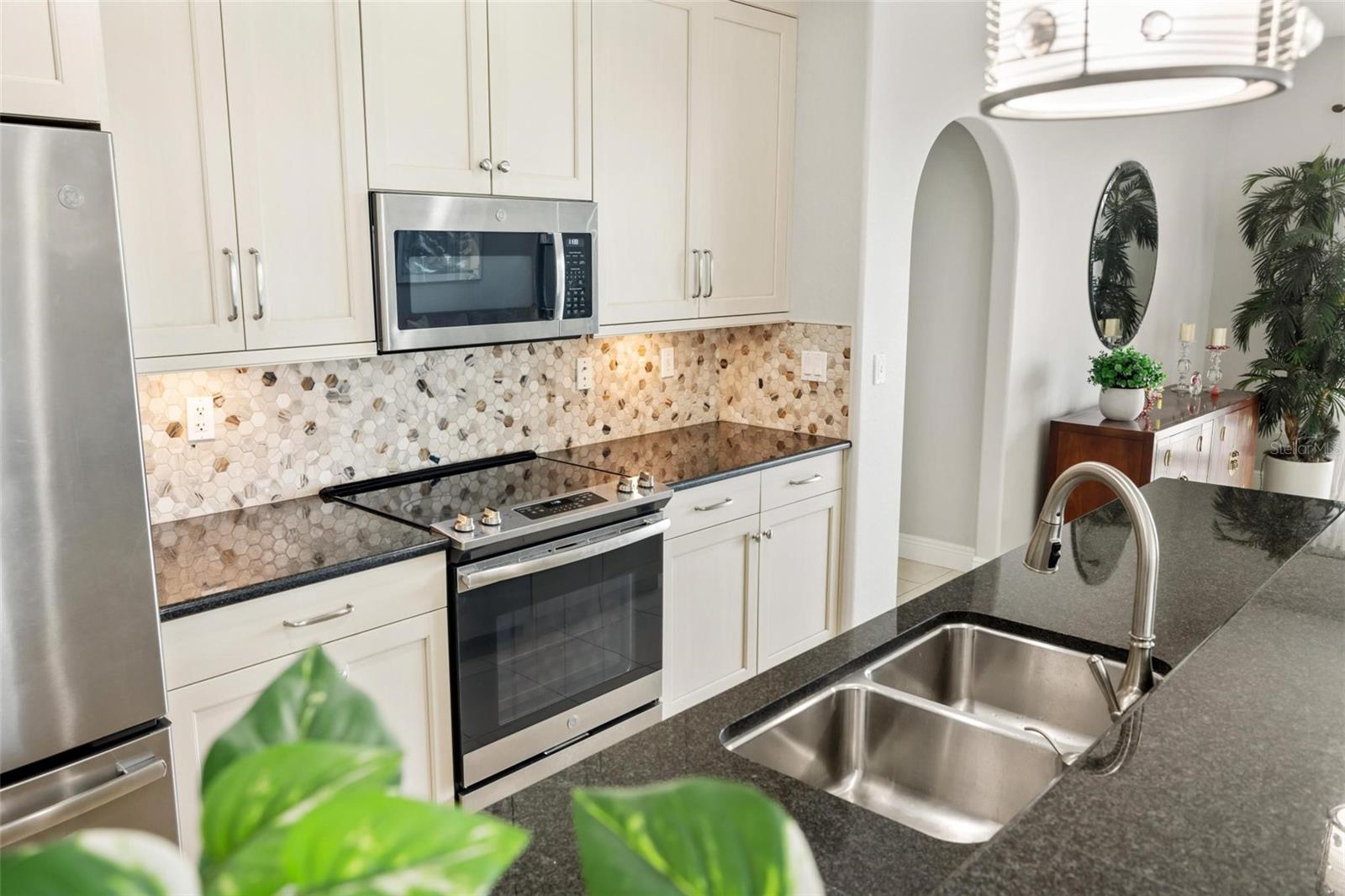 Image 15 of 64 For 147 Tampa Avenue E 304
