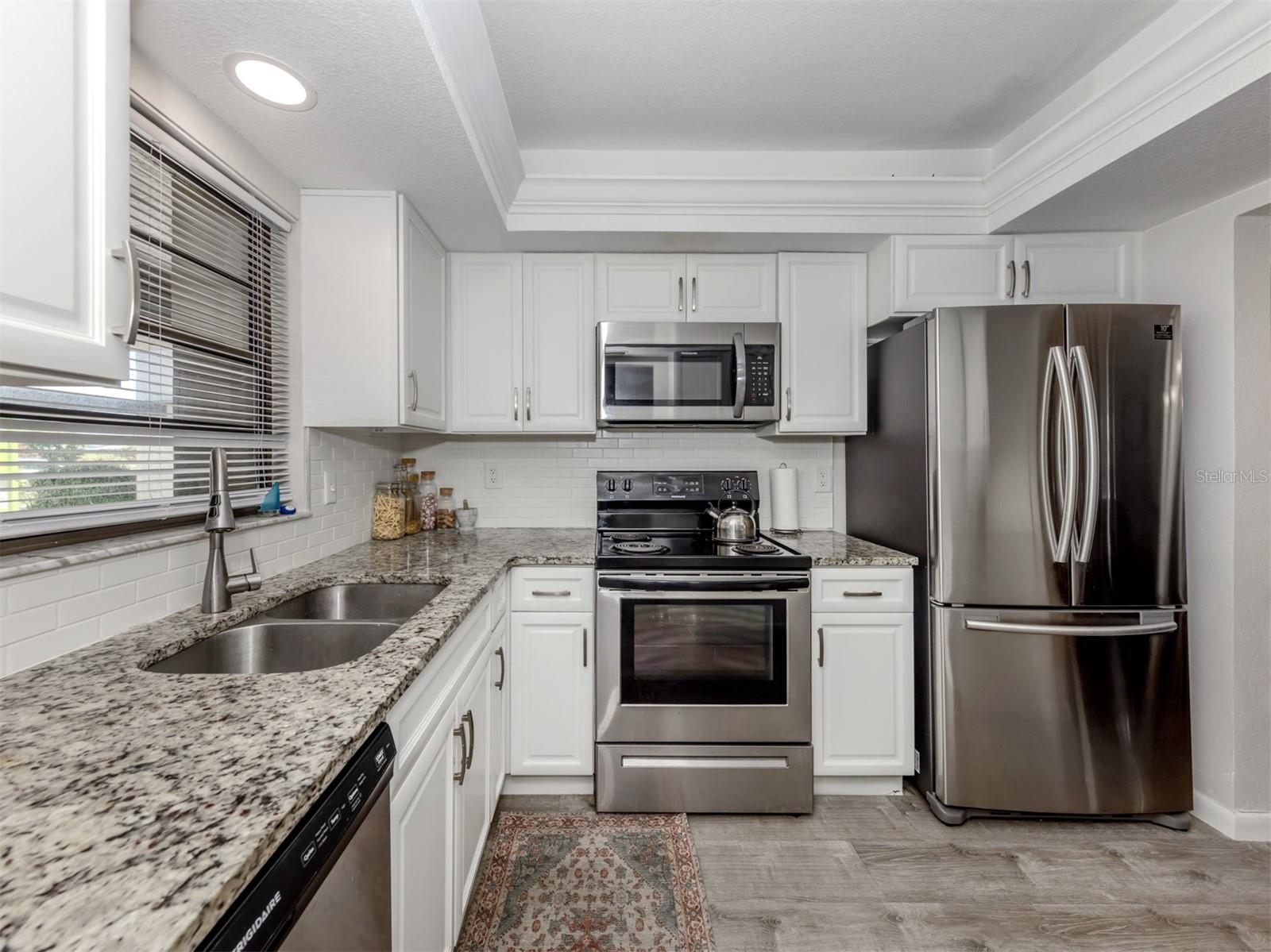 Image 10 of 28 For 1712 Lakeside Drive 1712-b