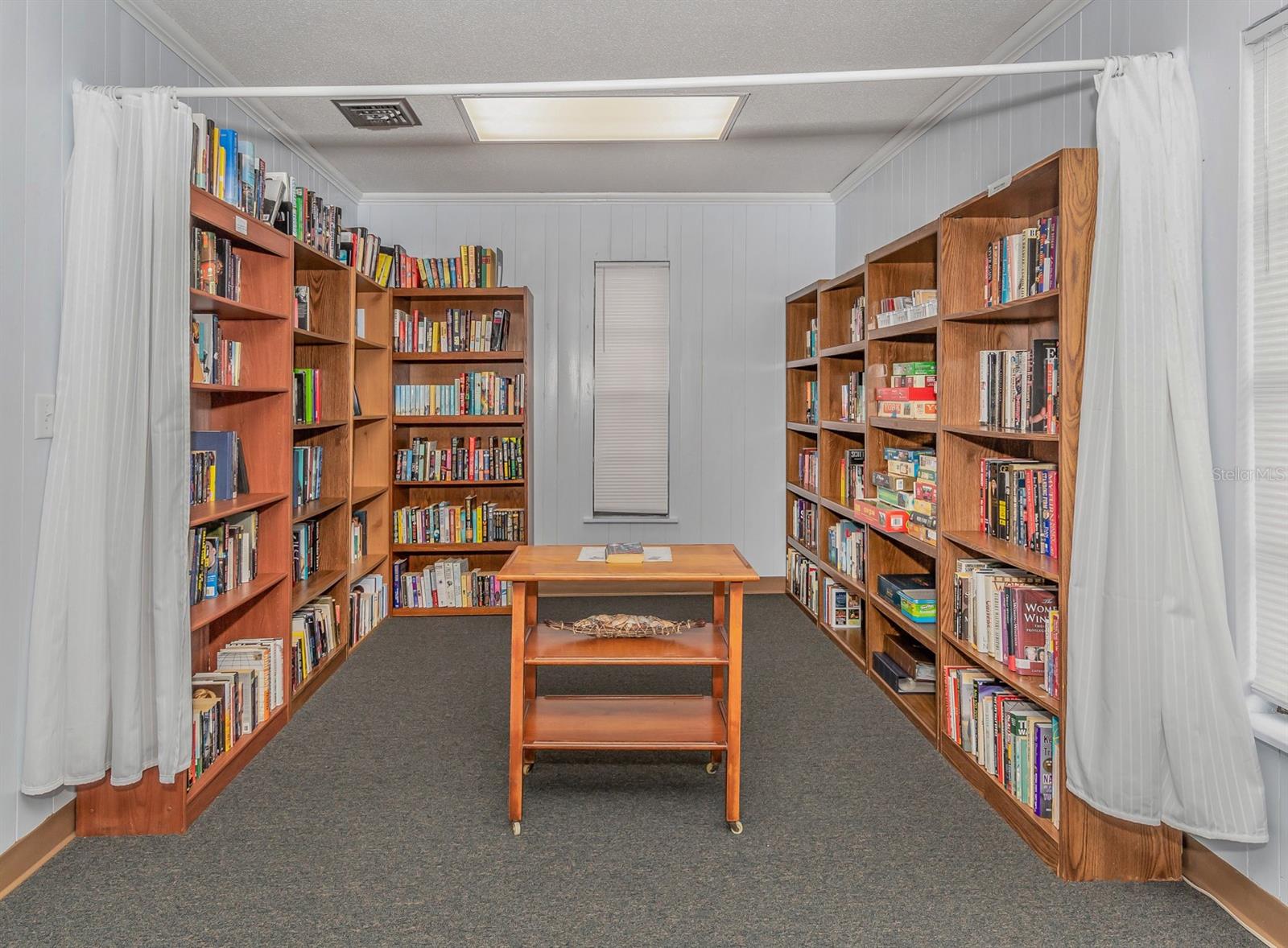 Image 17 of 28 For 1712 Lakeside Drive 1712-b