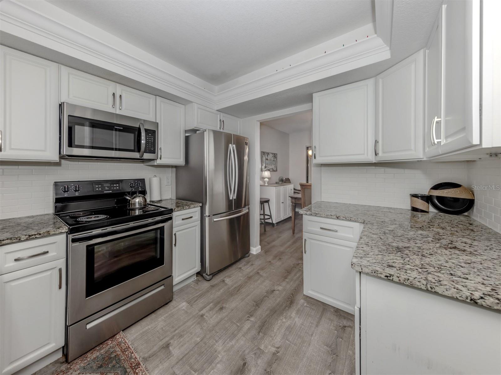 Image 9 of 28 For 1712 Lakeside Drive 1712-b