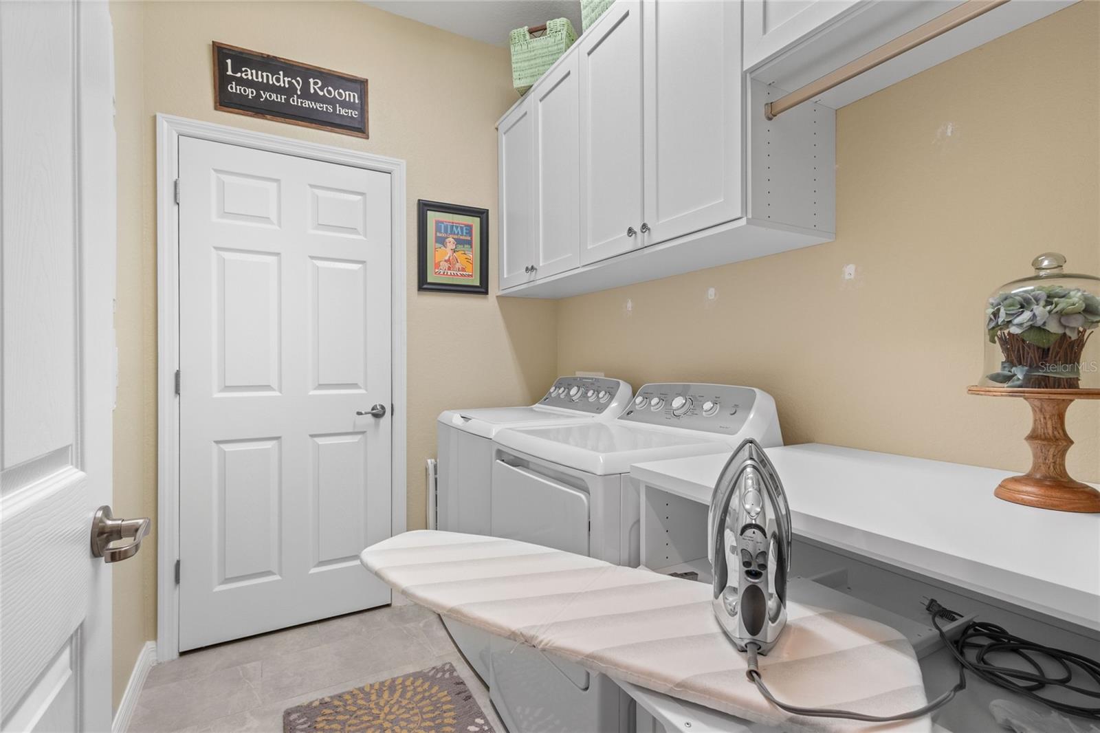 Image 32 of 58 For 10035 Crooked Creek Drive 202