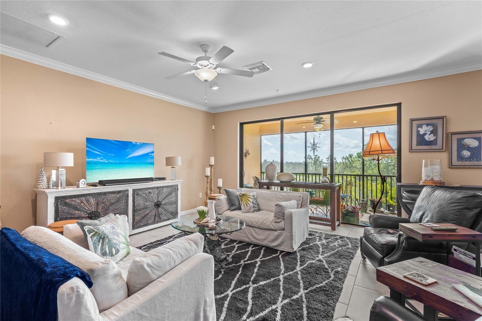 Image 8 of 58 For 10035 Crooked Creek Drive 202