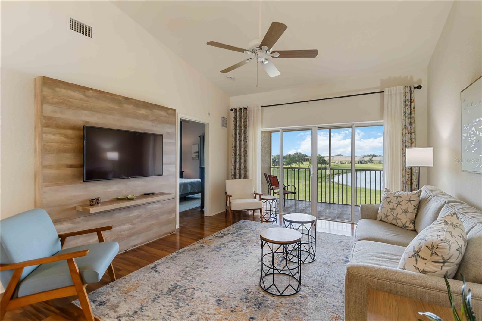 Image 10 of 62 For 26397 Nadir Road 203