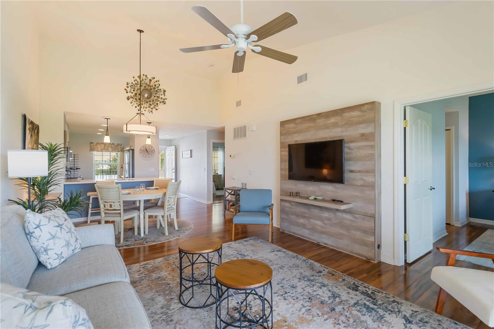 Image 13 of 62 For 26397 Nadir Road 203