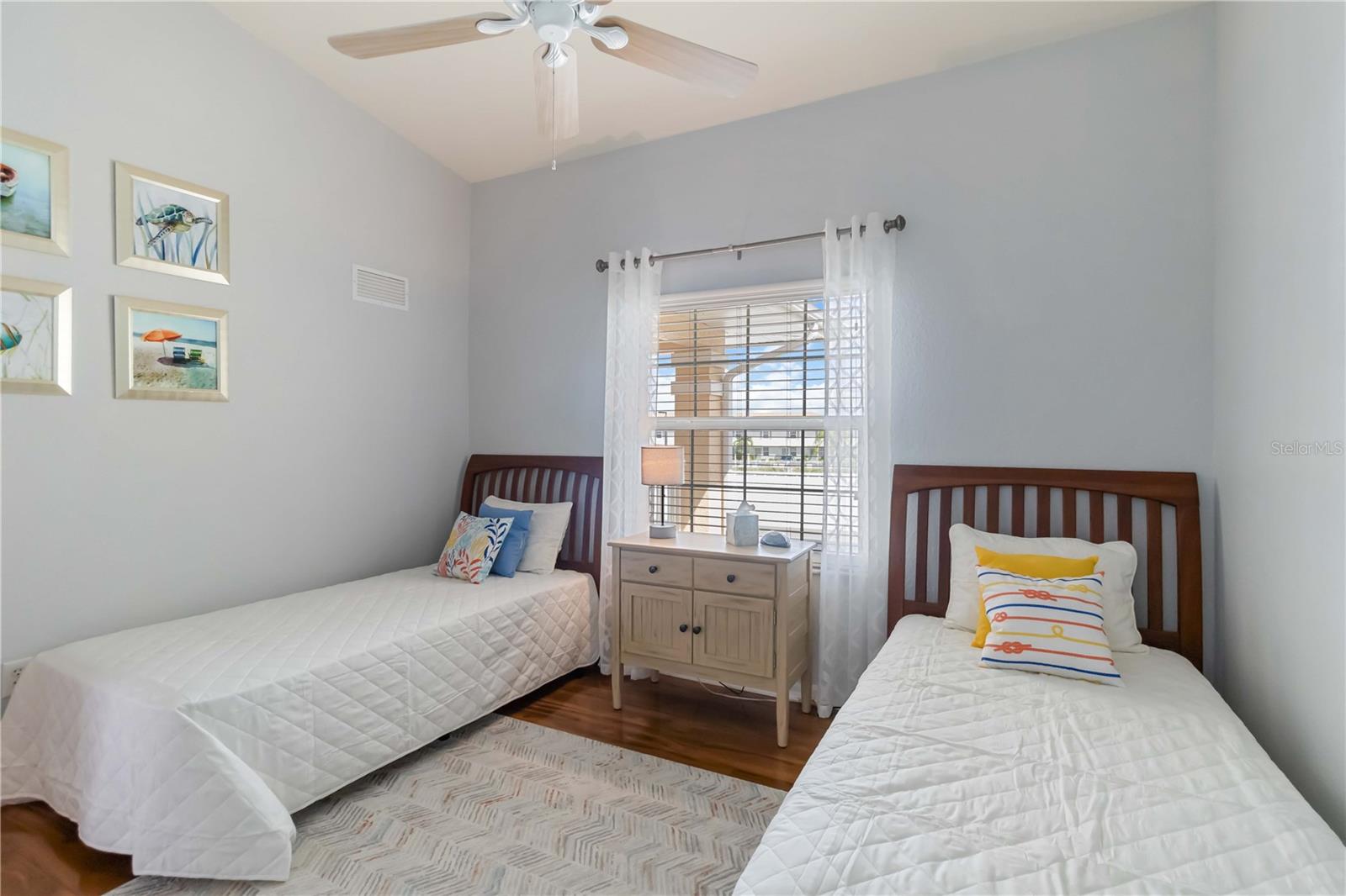 Image 34 of 62 For 26397 Nadir Road 203